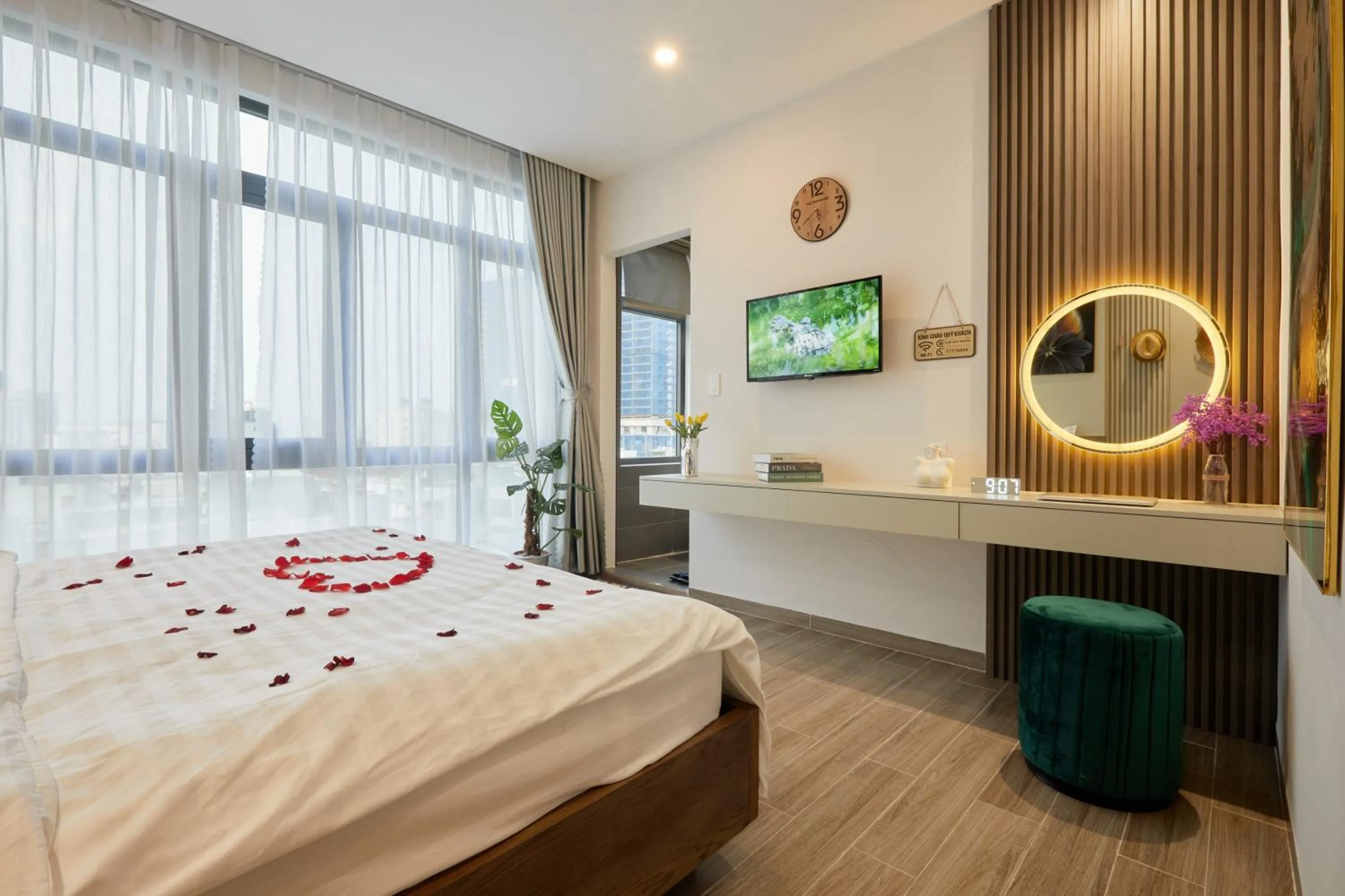 Bed in Lux Quy Nhon Homestay