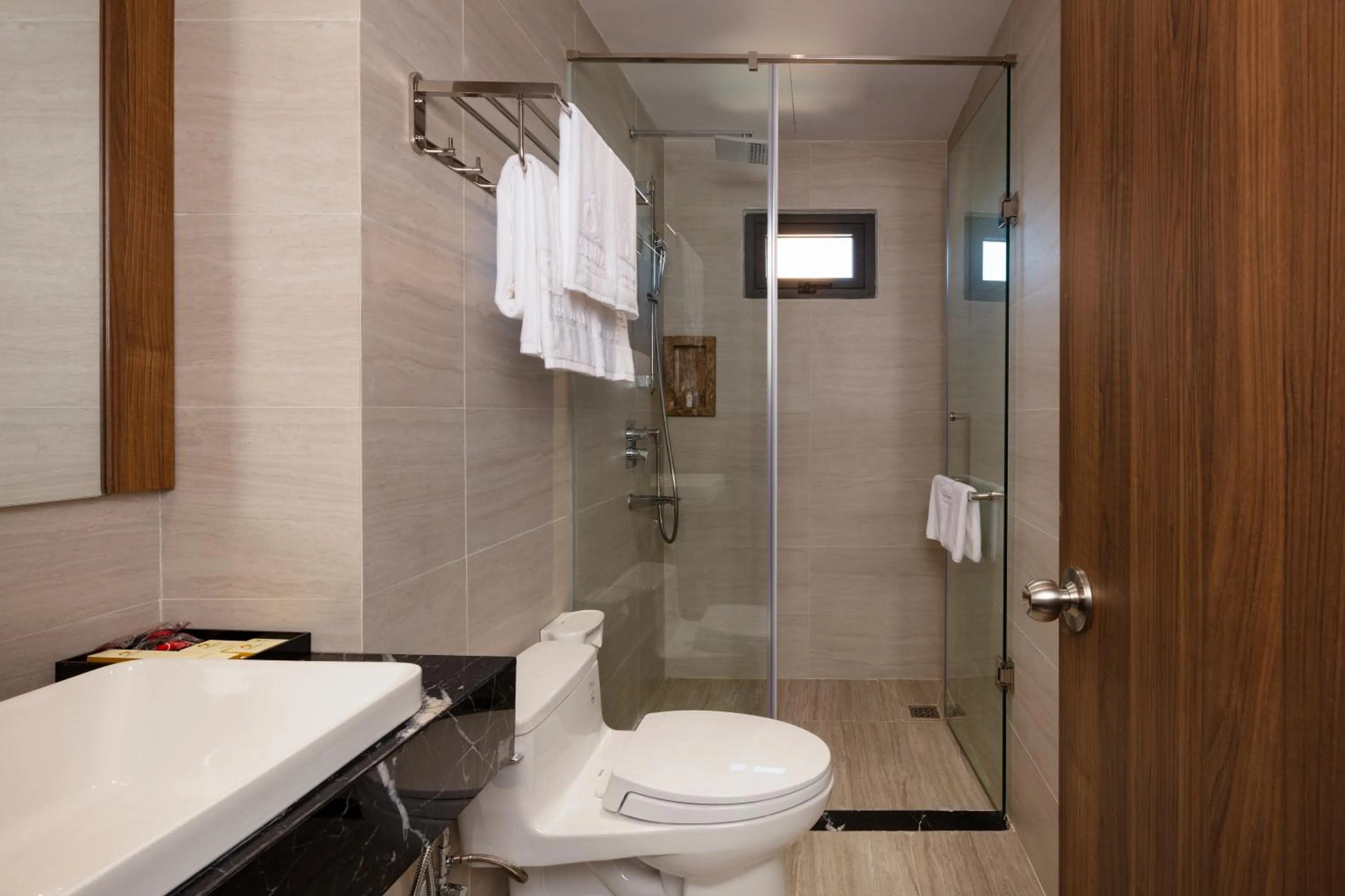 Shower in Senia Hotel Nha Trang