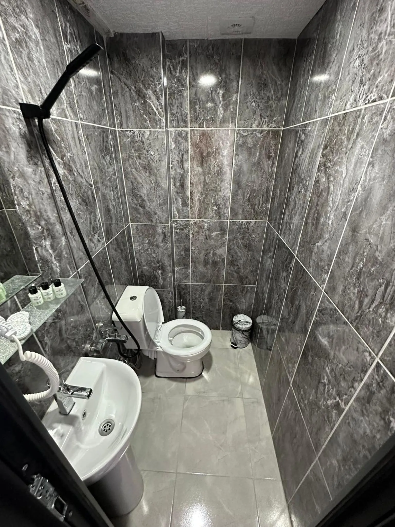 Shower in HİSAR HOTEL