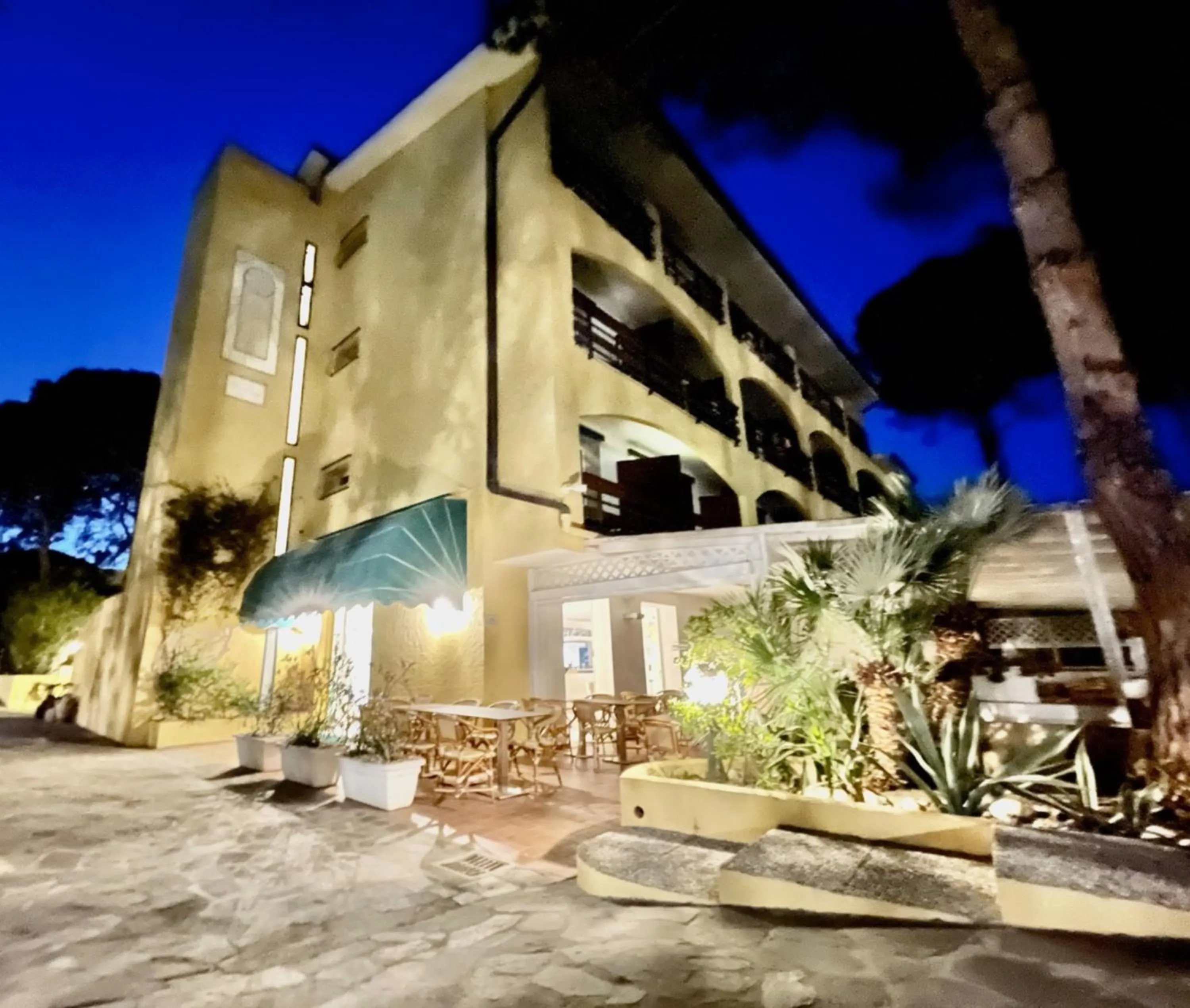 Property building in Hotel Meridiana