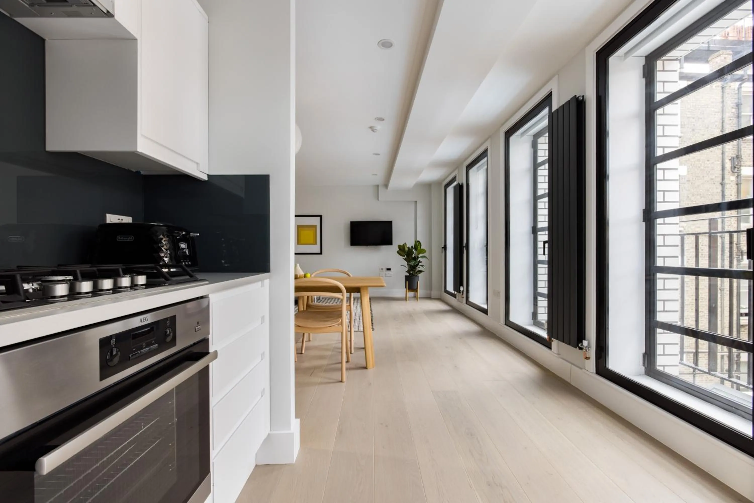 Hausd - Leicester Square