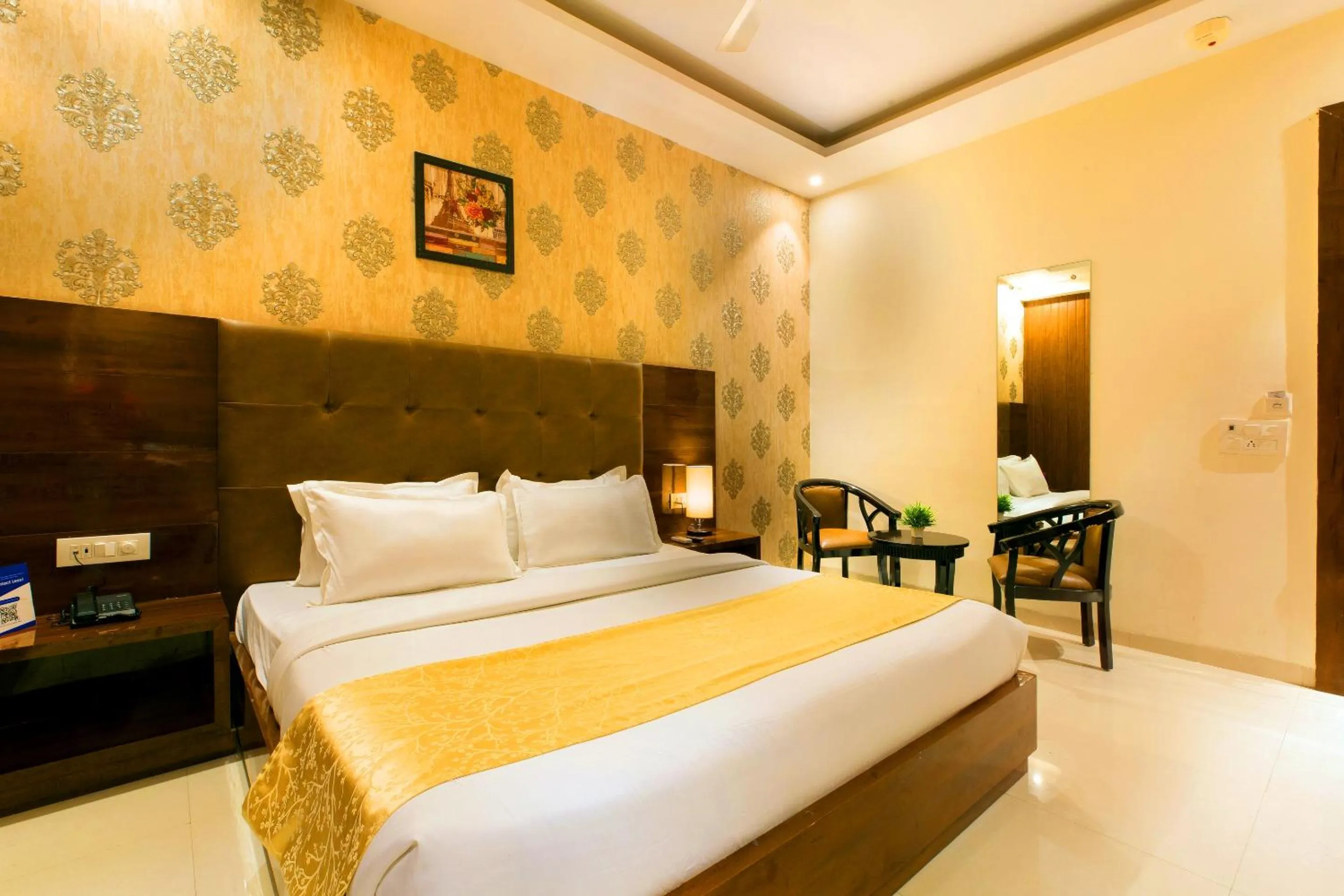 Bed in The Vegas By De Pavilion, Delhi Airport