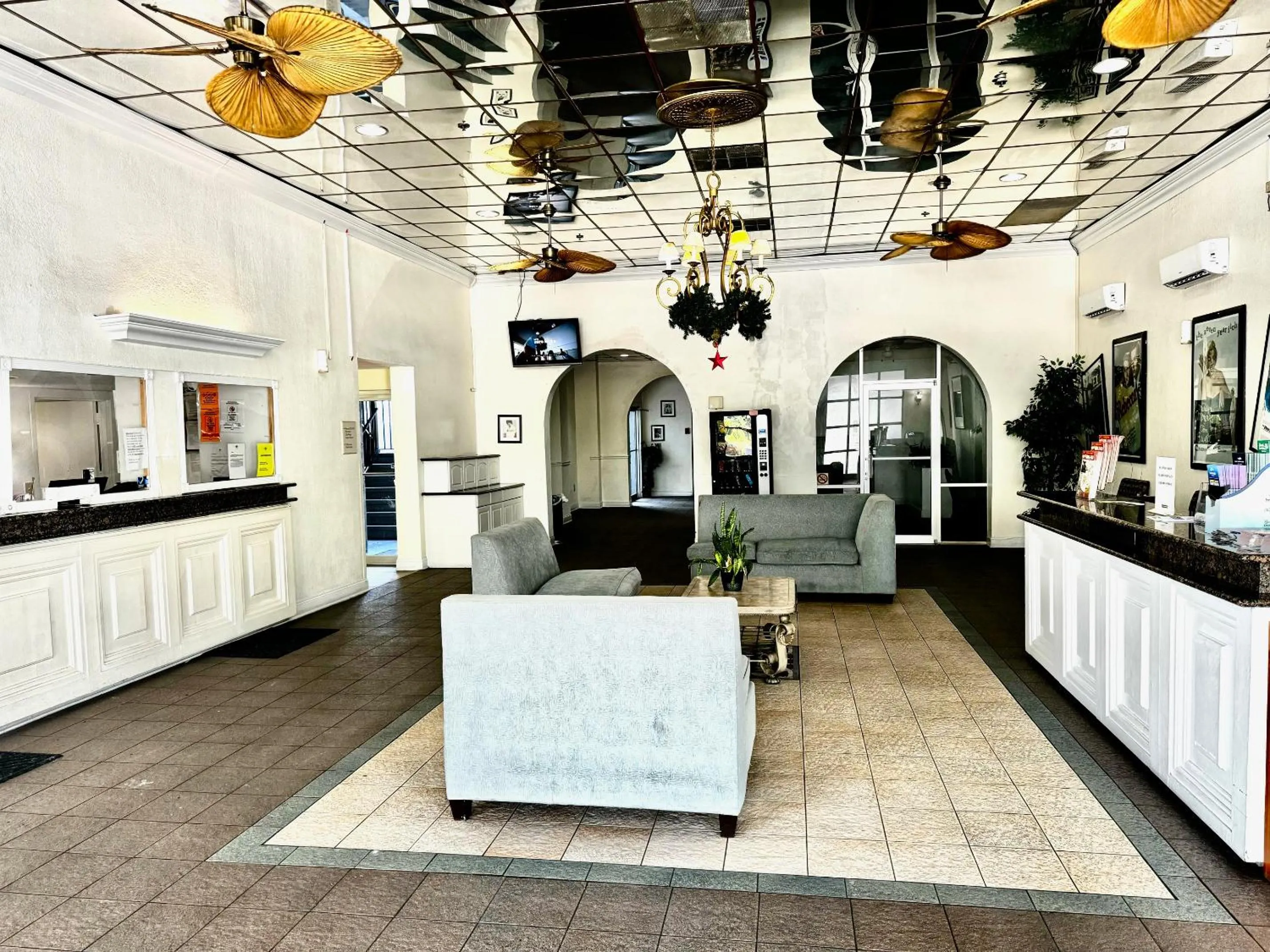 Lobby or reception in Monumental Movieland Hotel