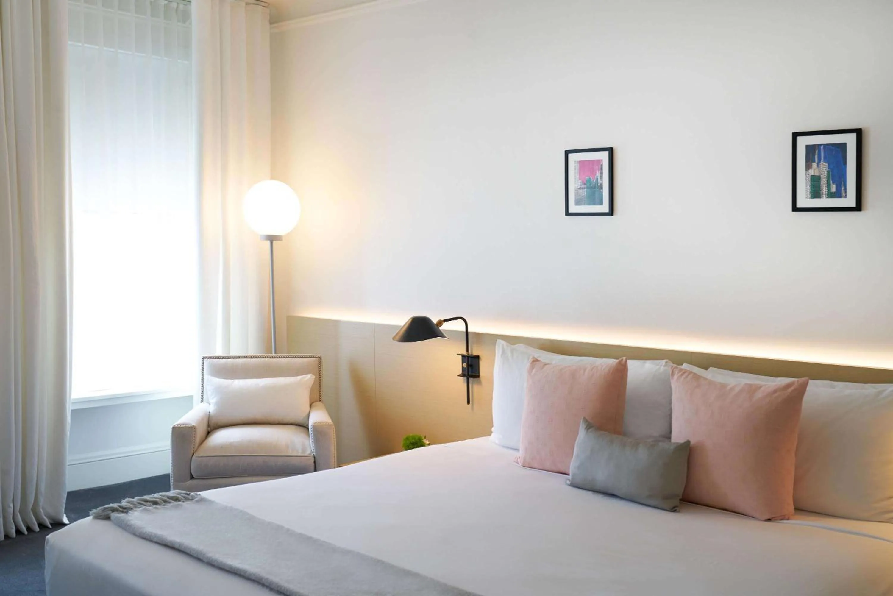 Bedroom in Ambassador Chicago, part of JdV by Hyatt