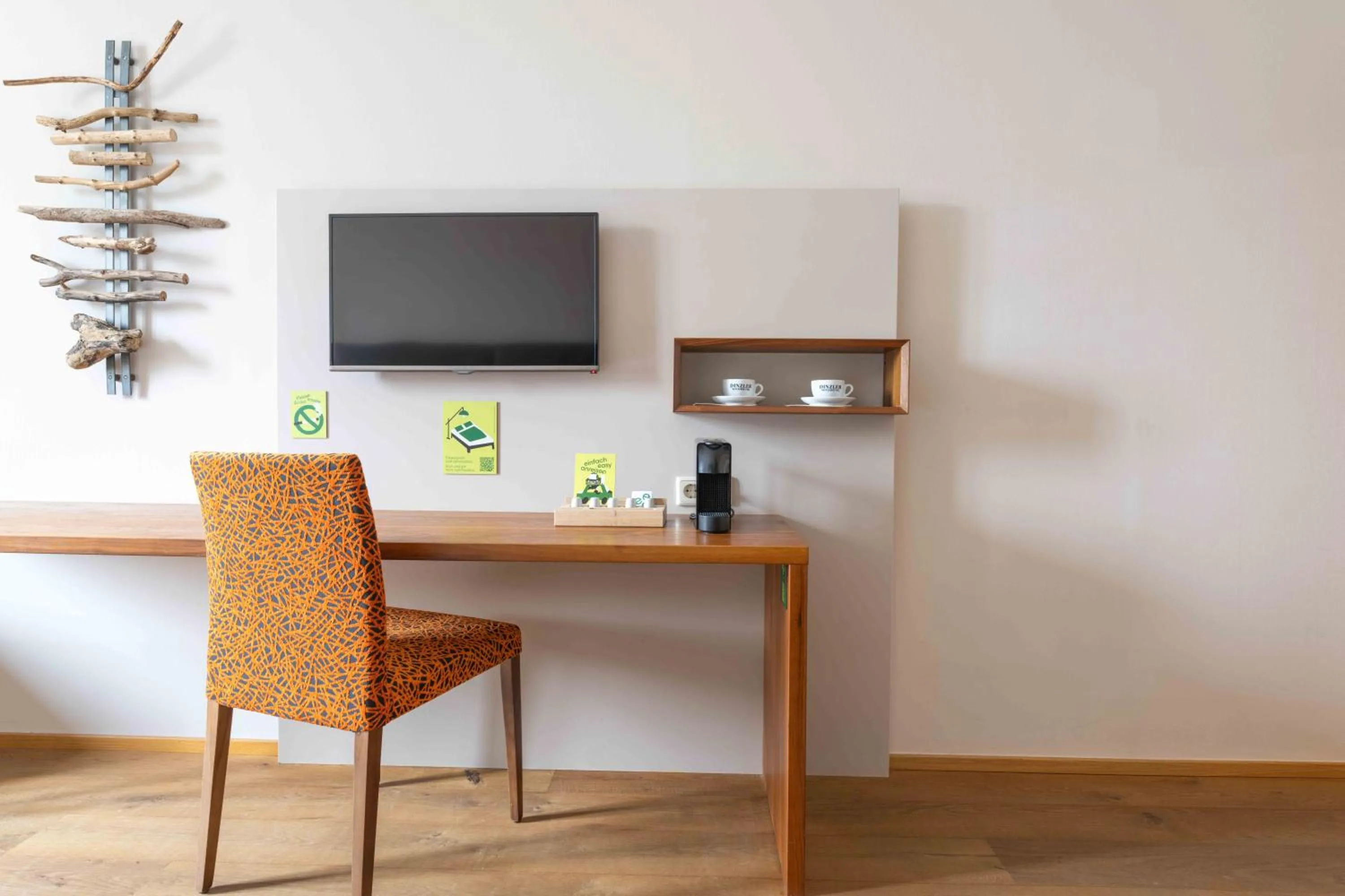 Photo of the whole room in eee Hotel Perg