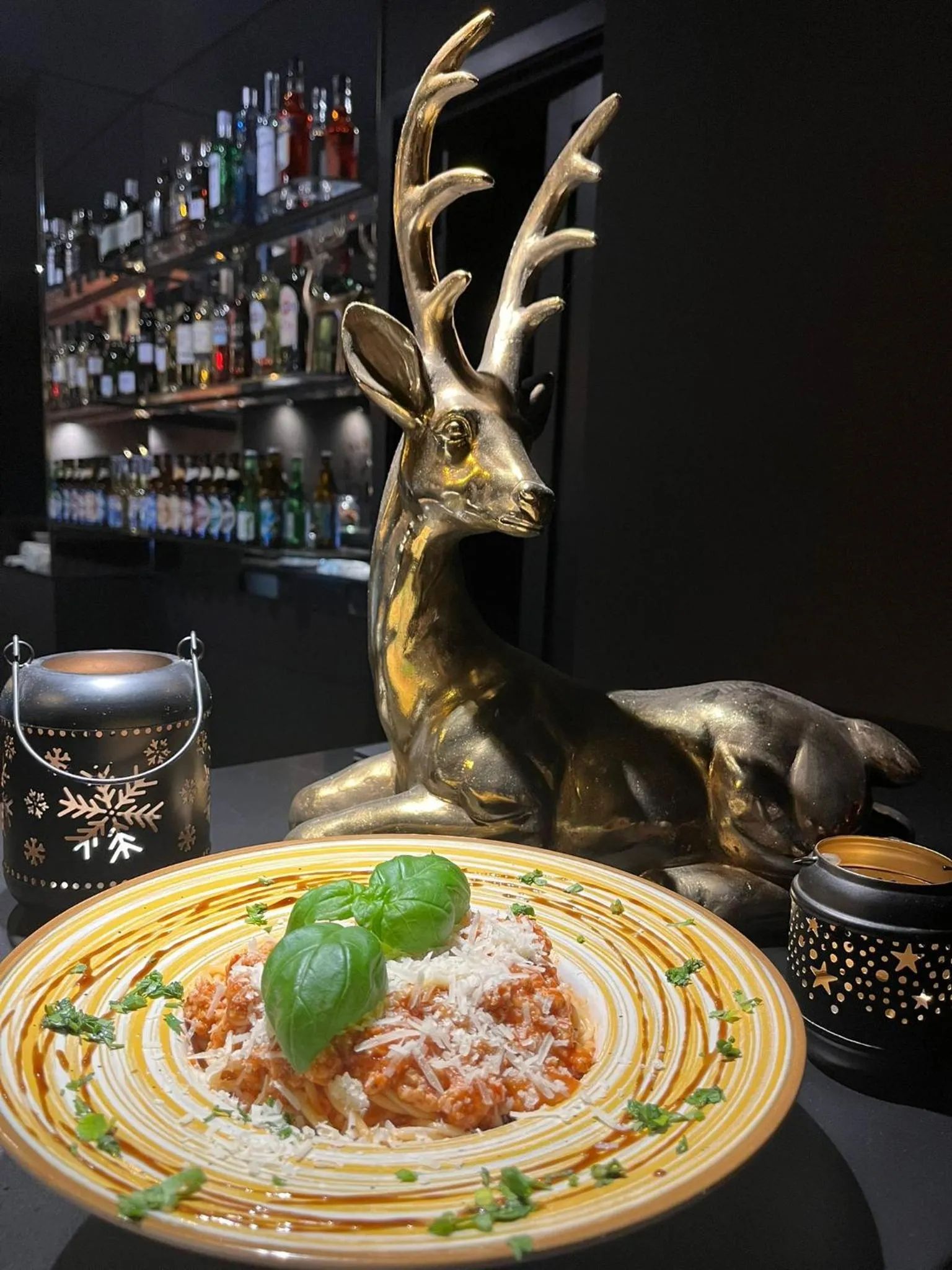 Restaurant/places to eat in Veloria