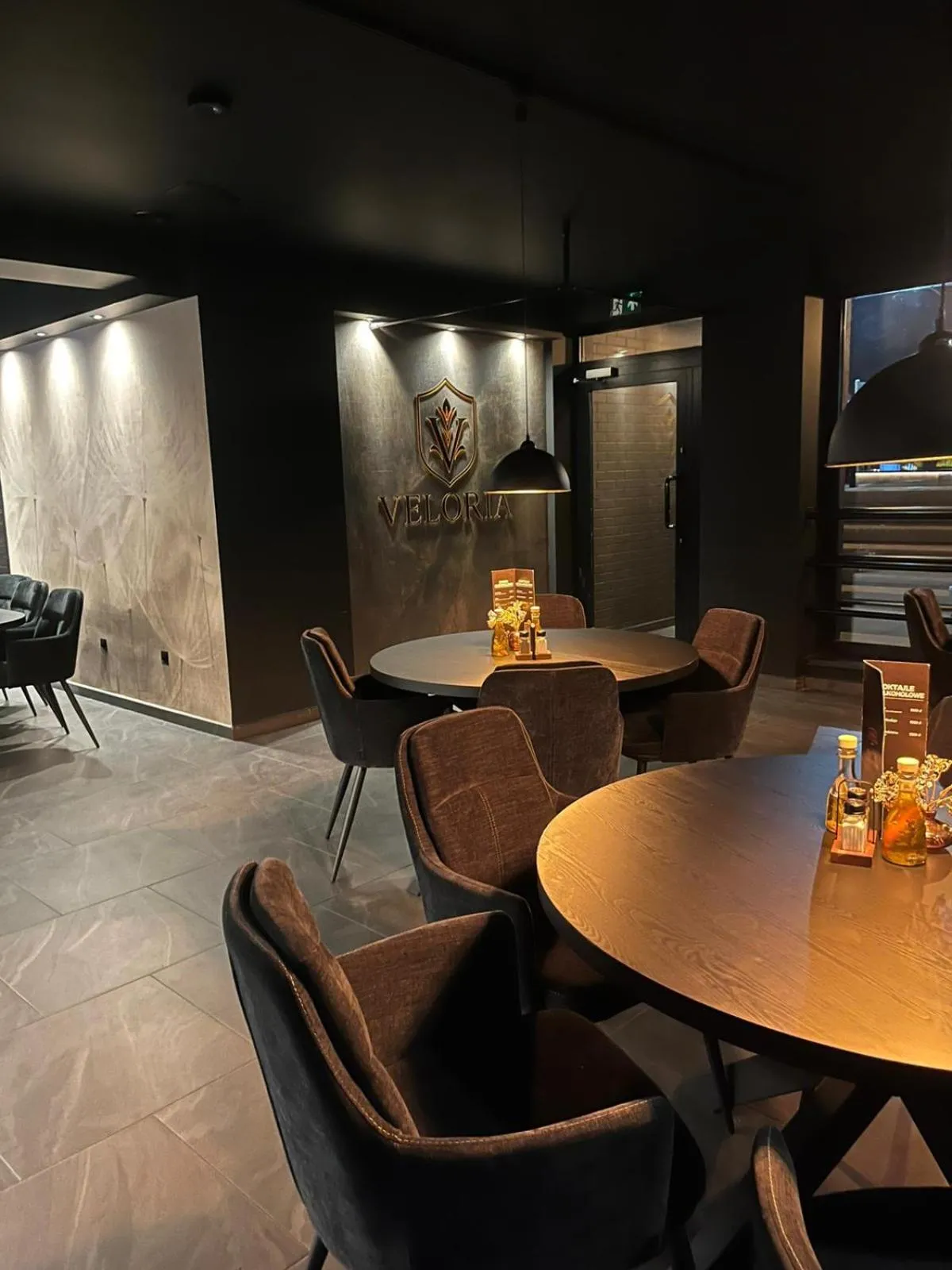 Restaurant/places to eat in Veloria