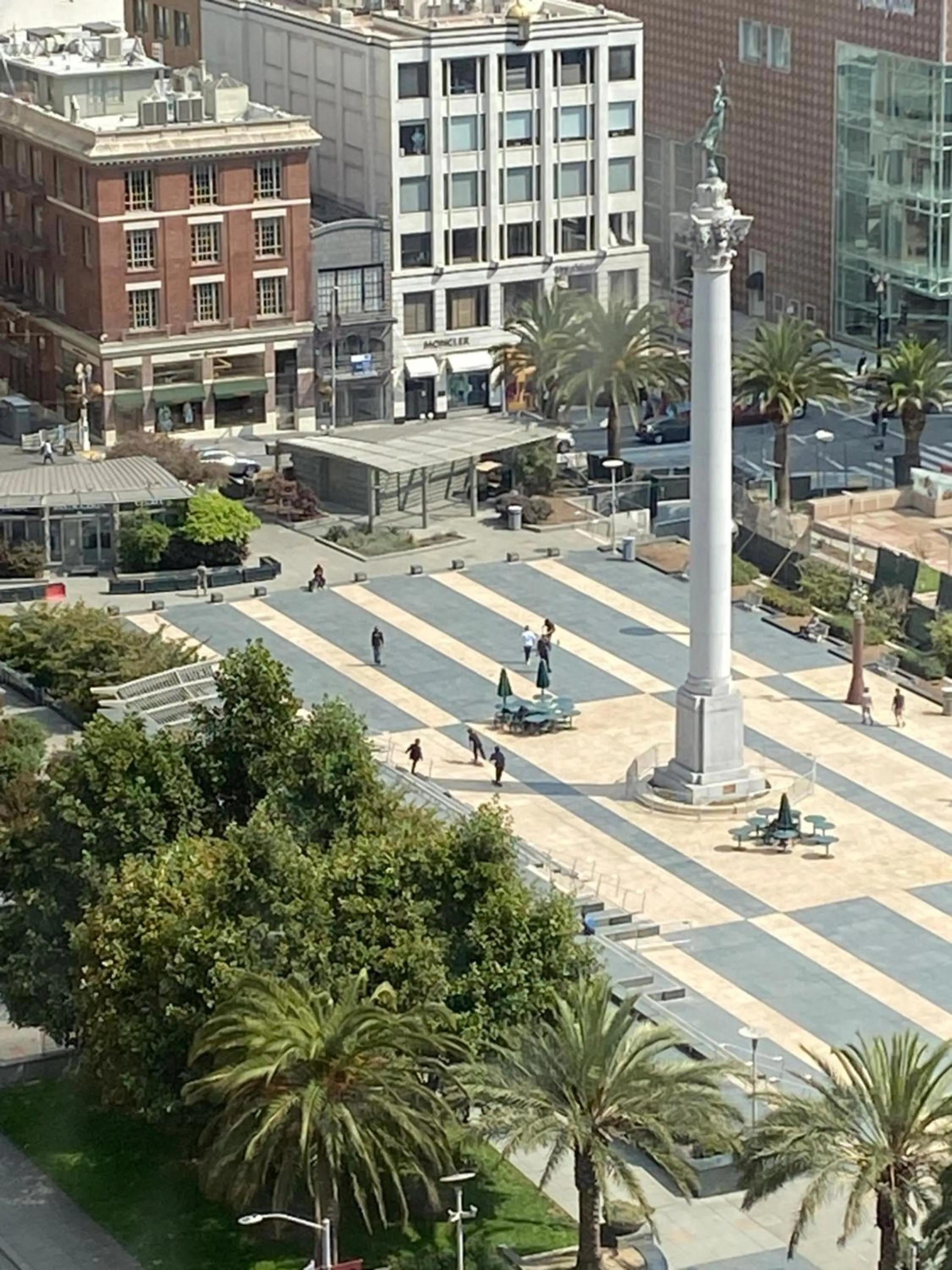 Nearby landmark in Kensington Park Hotel