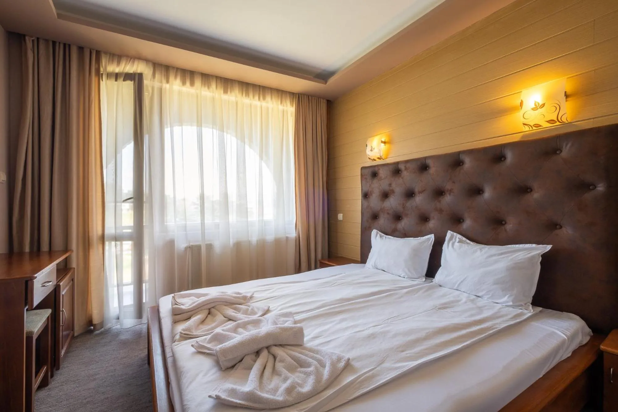 Bed in Katalina SPA Resort