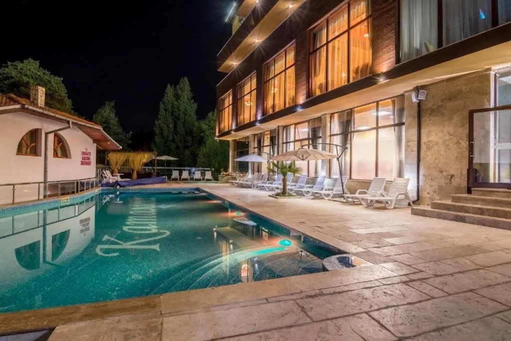 Swimming pool in Katalina SPA Resort