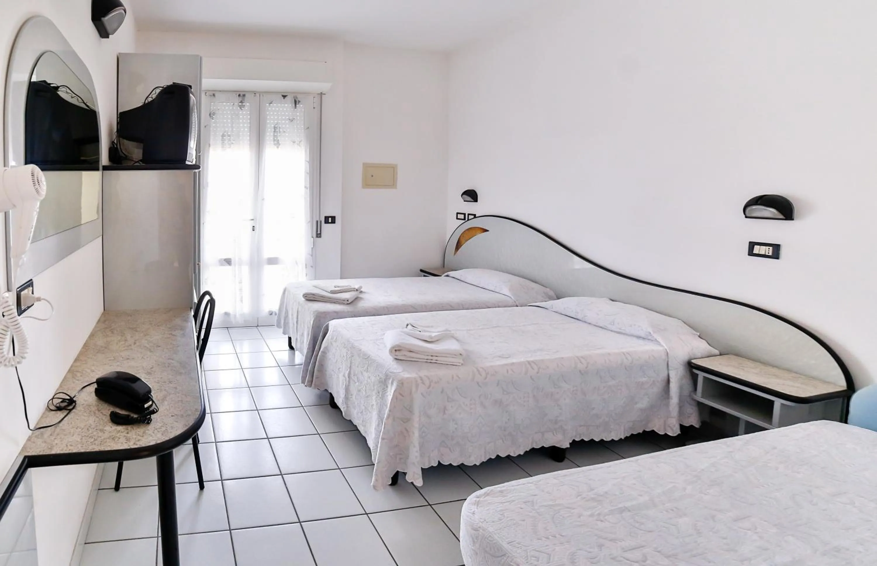 Photo of the whole room in Hotel Rondinella