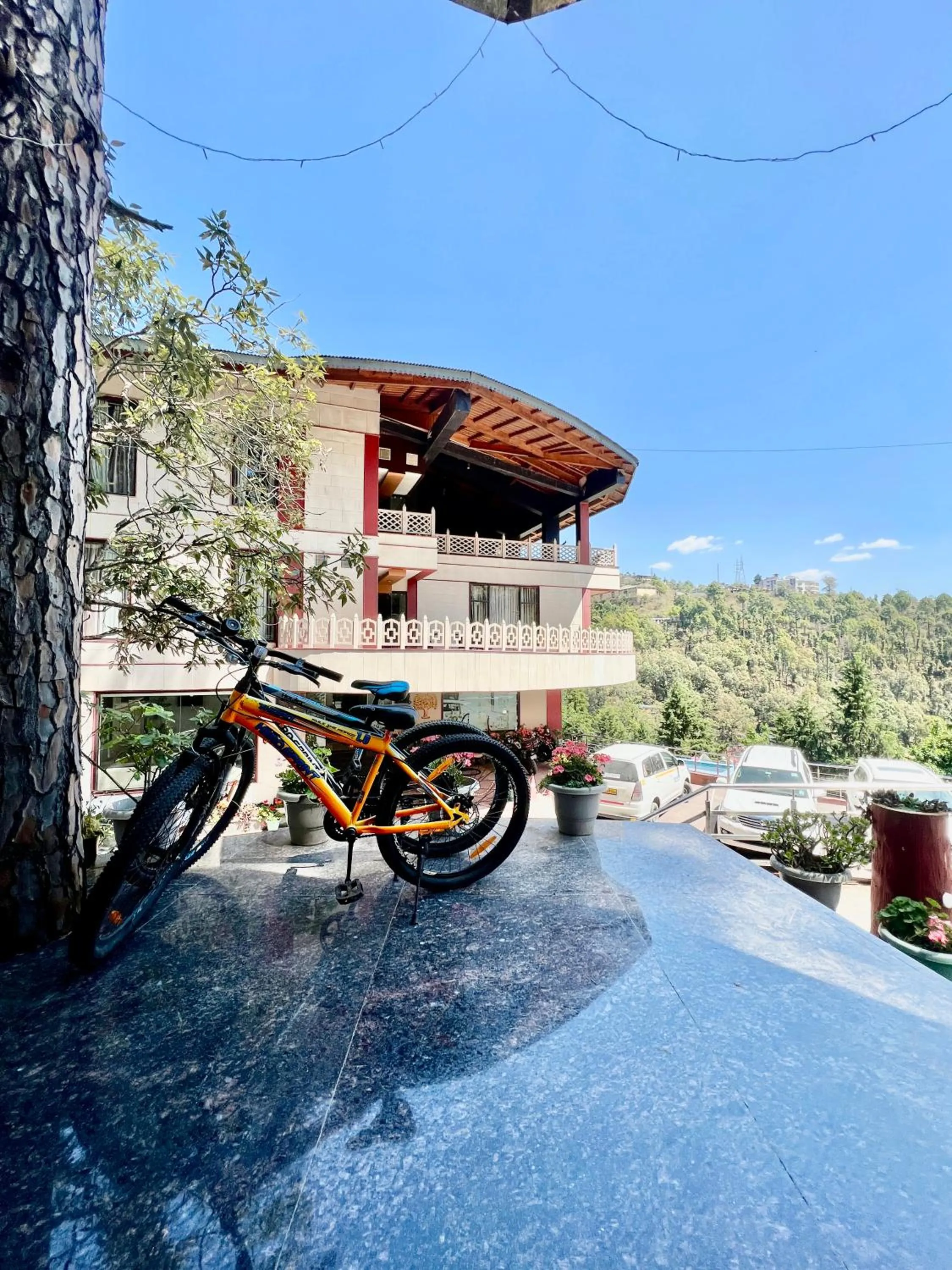 Property building in Sea Hawk - Luxury Hill Resort 4 mins from Bhimtal Lake