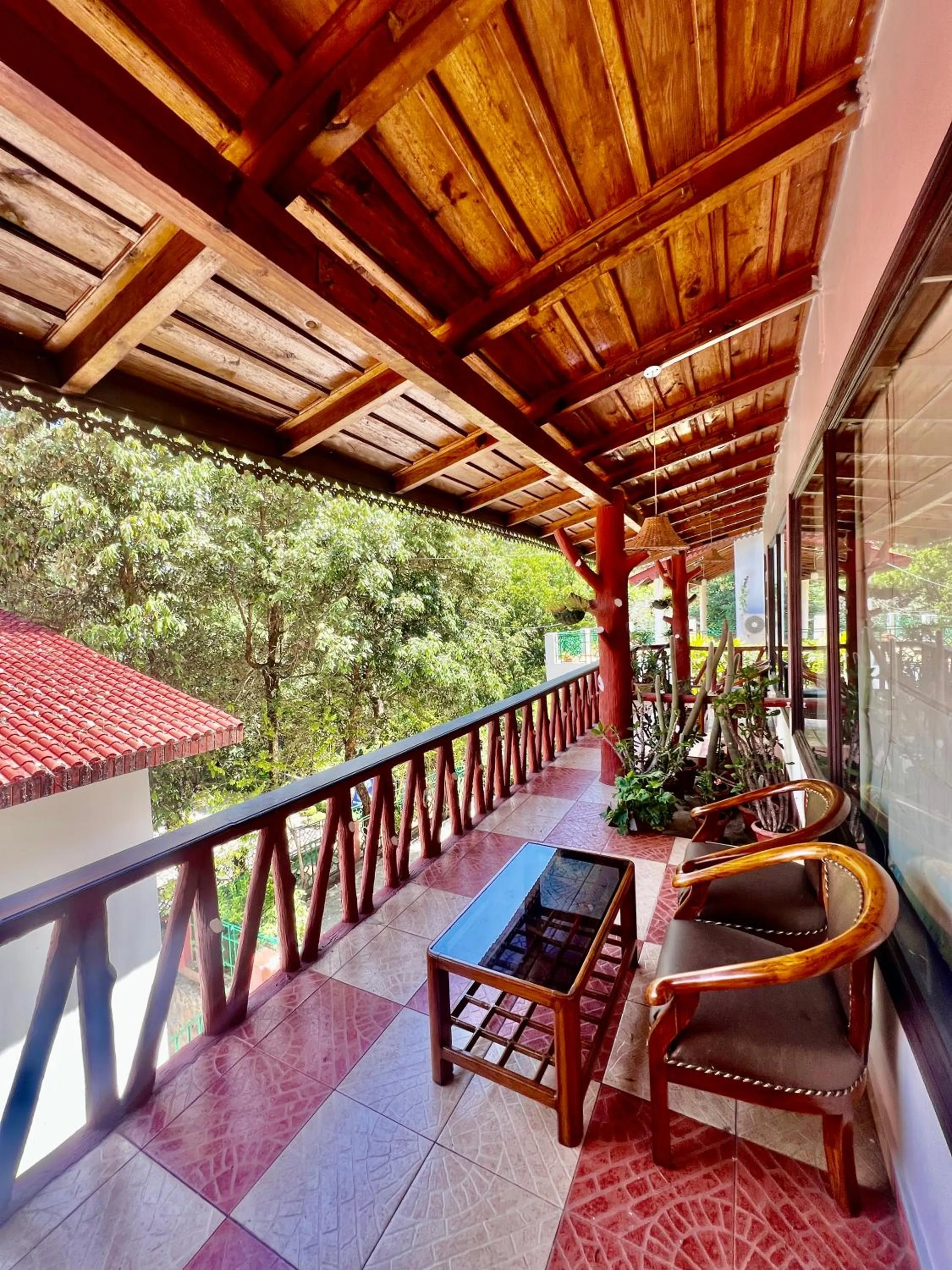 Balcony/Terrace in Sea Hawk - Luxury Hill Resort 4 mins from Bhimtal Lake