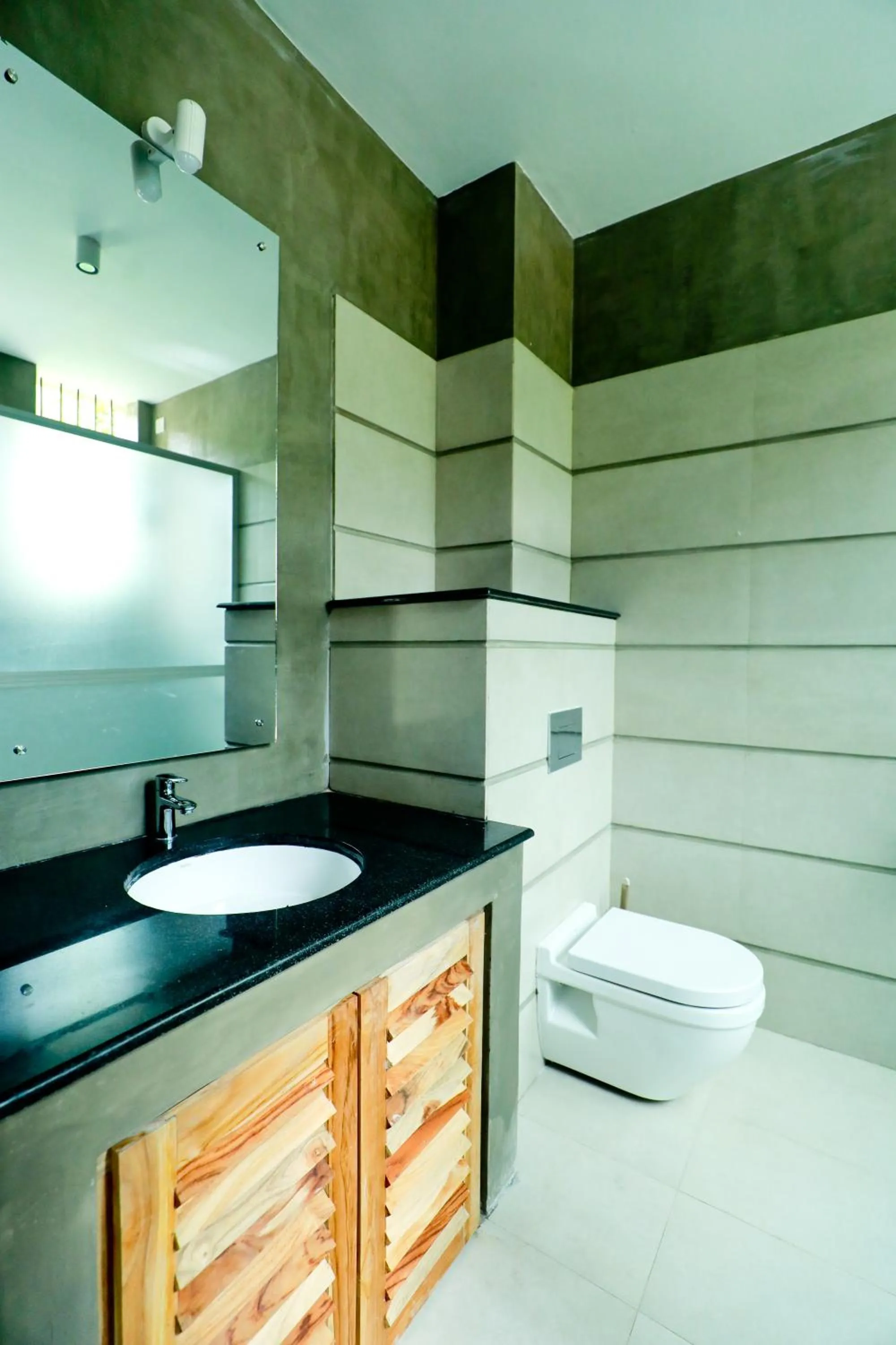 Bathroom in Urchin Unawatuna