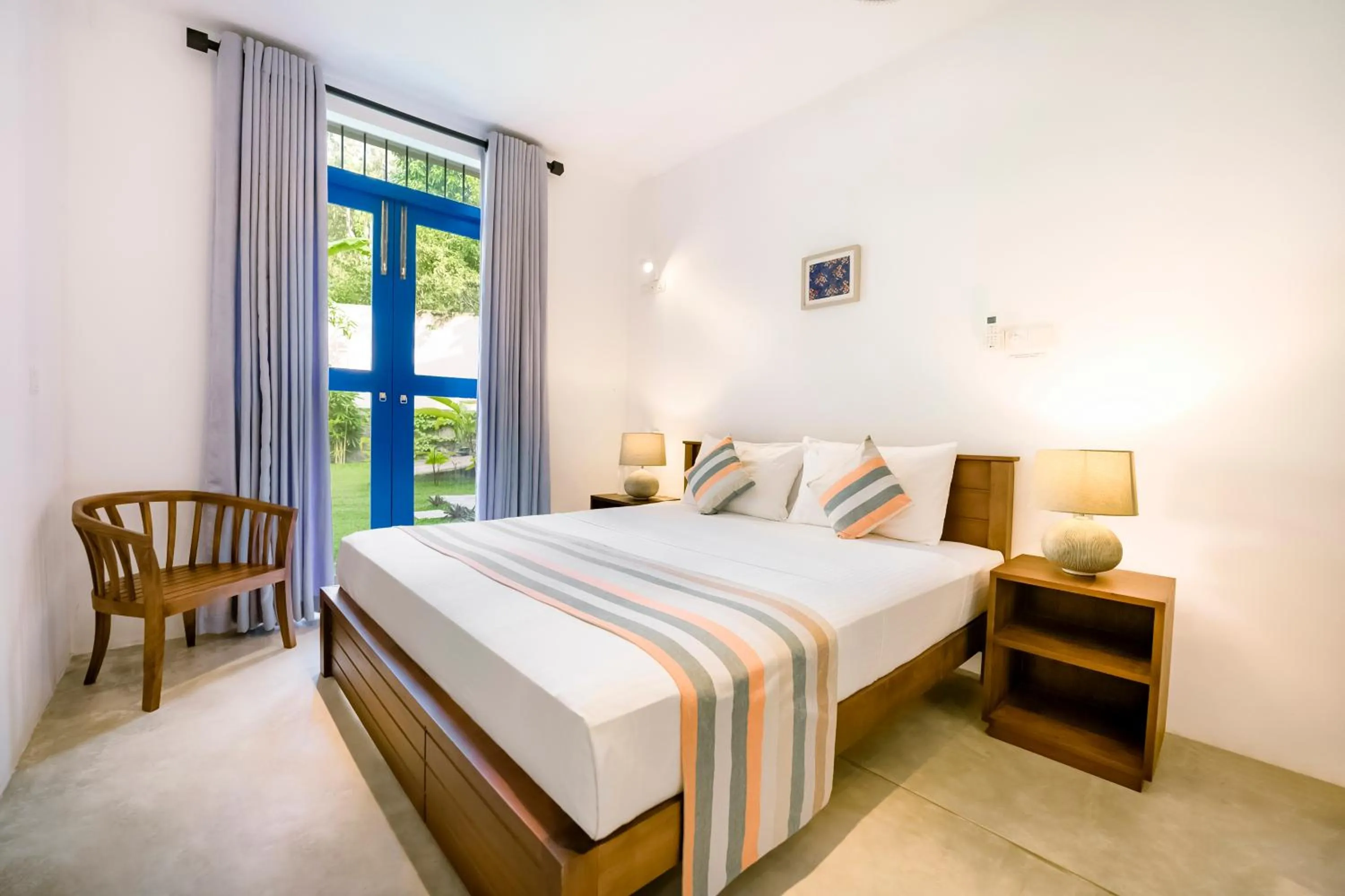Queen Room with Garden View in Urchin Unawatuna