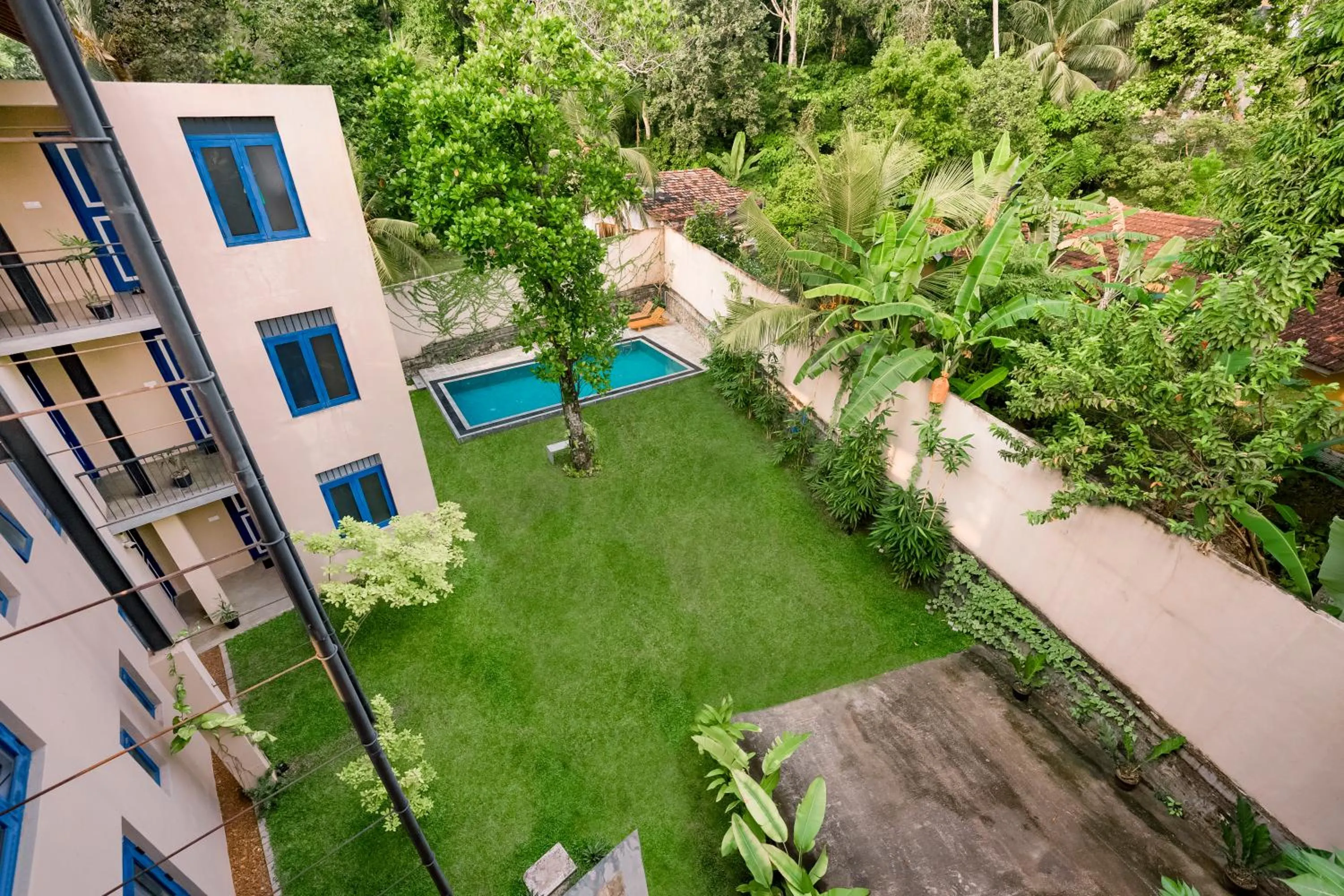 Bird's eye view in Urchin Unawatuna