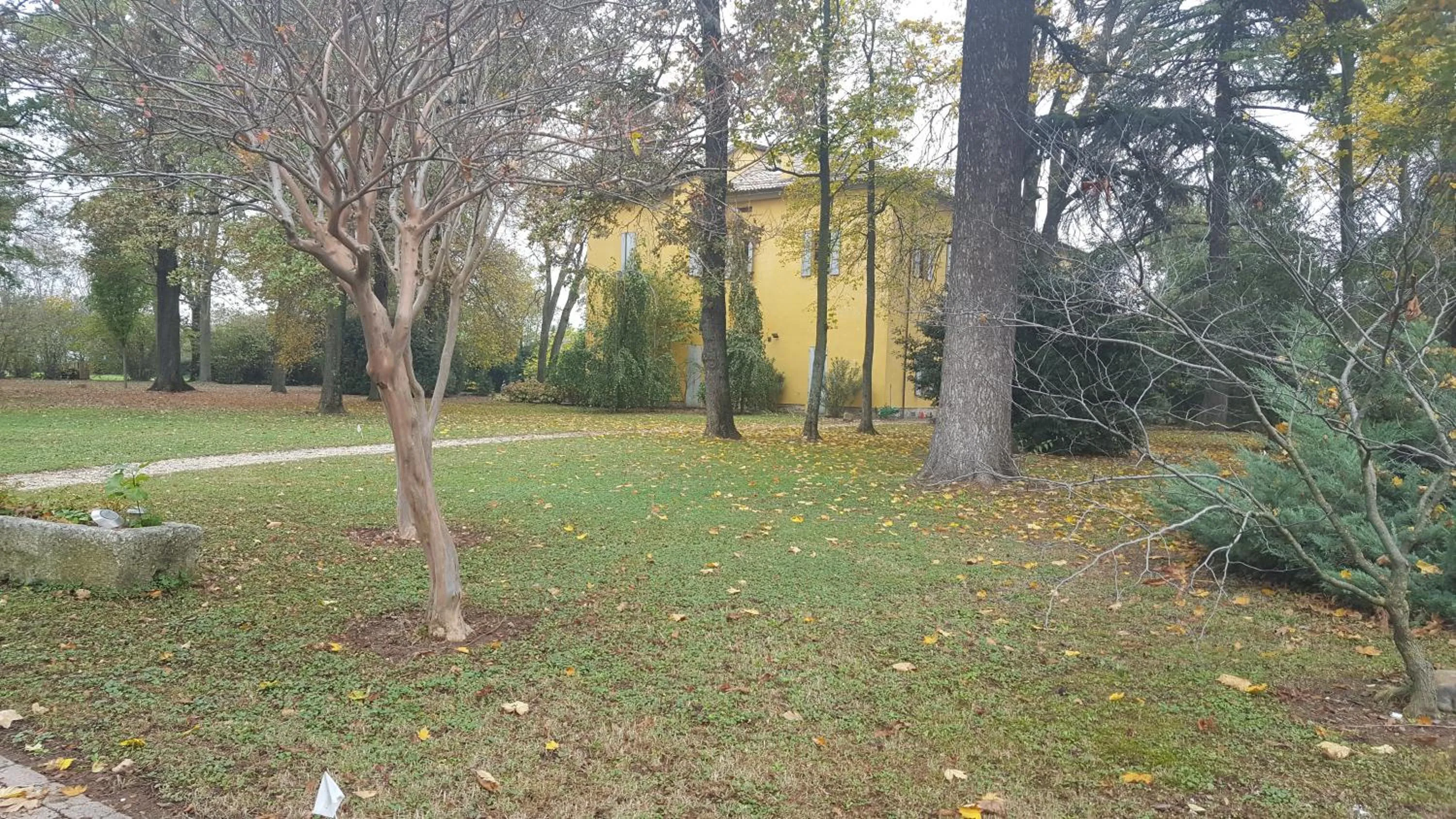 Garden in Villa Ghia Appartamento