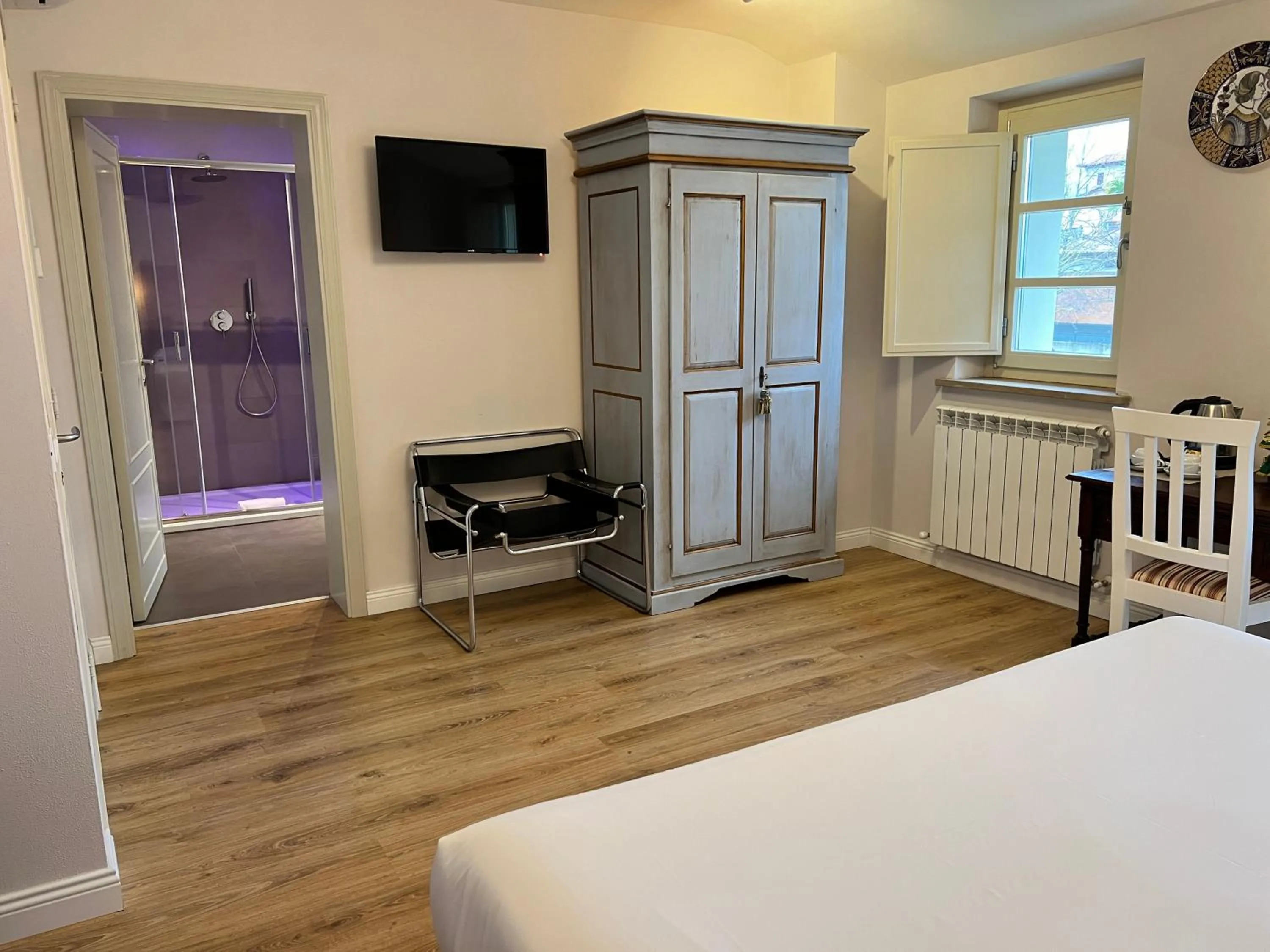 Photo of the whole room, Bed in CorteViva Boutique B&B