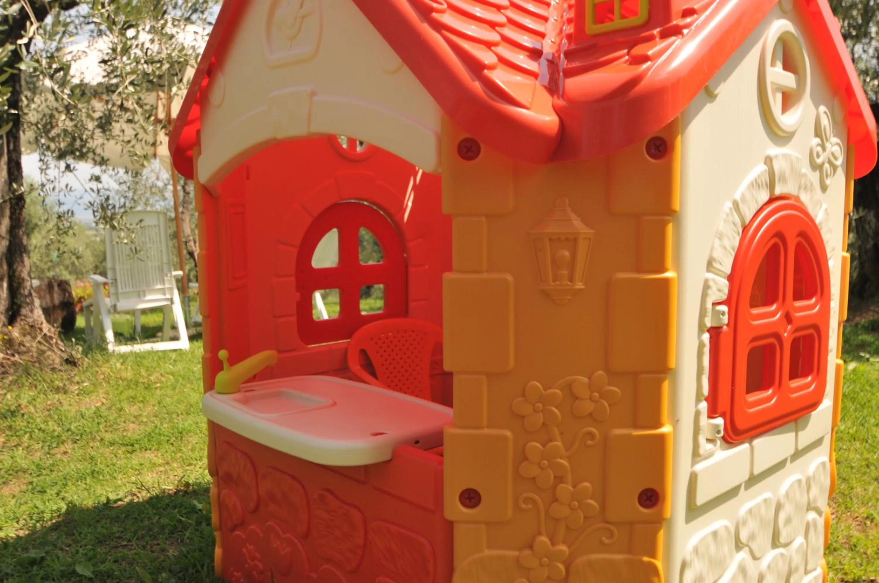 Children play ground in Olivia B&B and Apartment