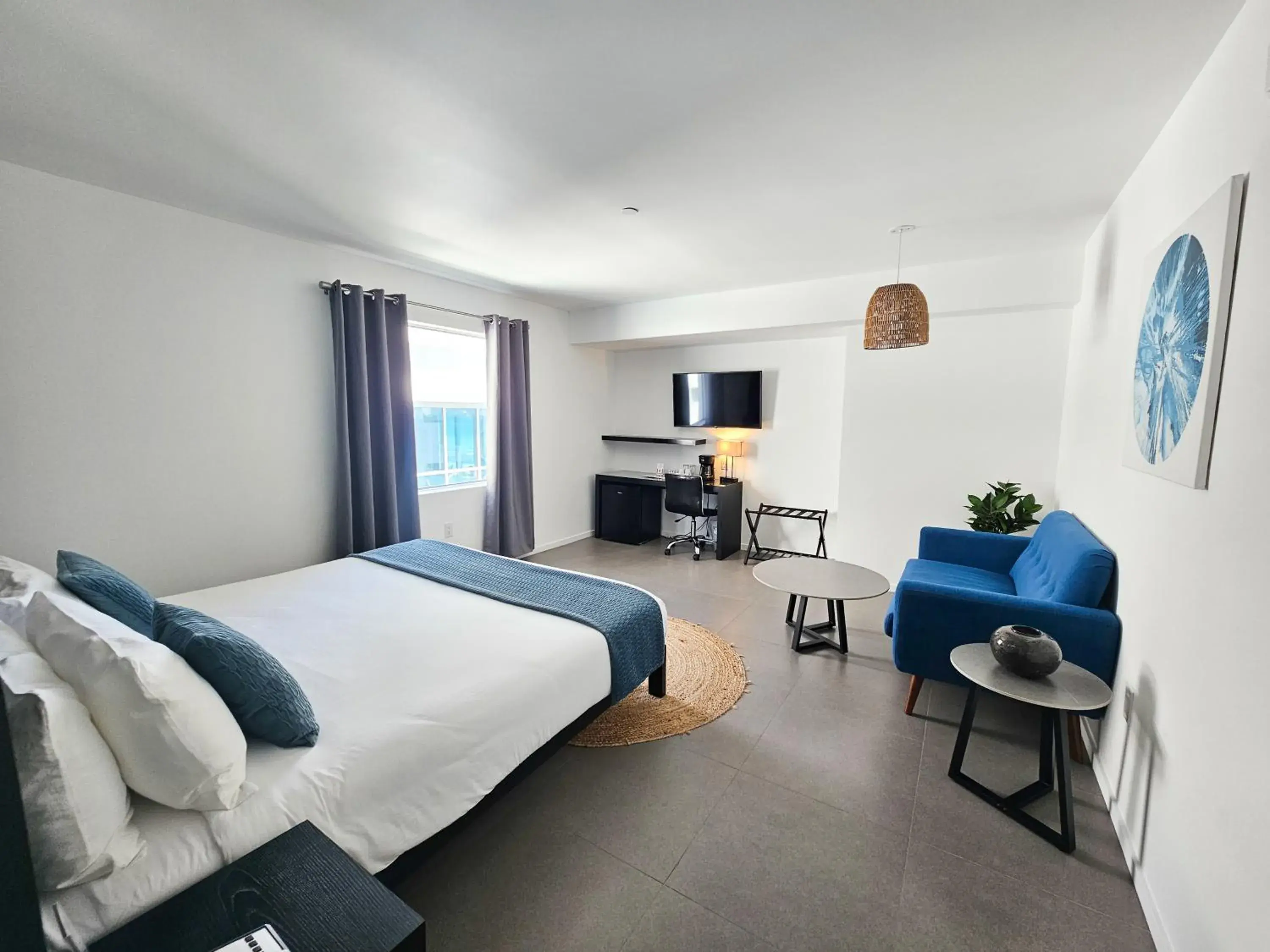 King Room with Partial Ocean View - Non-Smoking in MB Hotel, Trademark Collection by Wyndham King Room with Partial Ocean View - Non-Smoking in MB Hotel, Trademark Collection by Wyndham