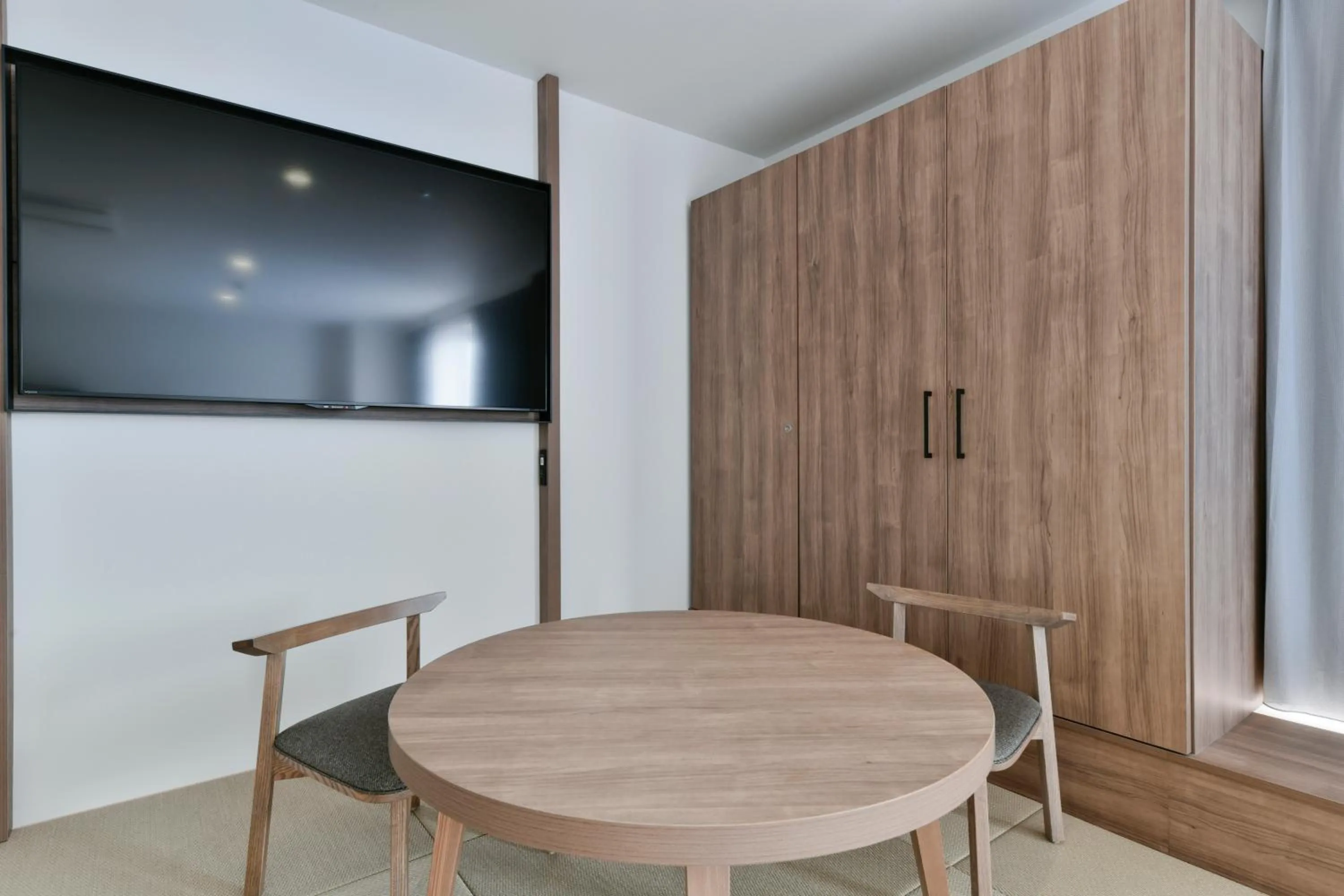 TV and multimedia in Vessel Inn Keisei Tsudanuma Ekimae