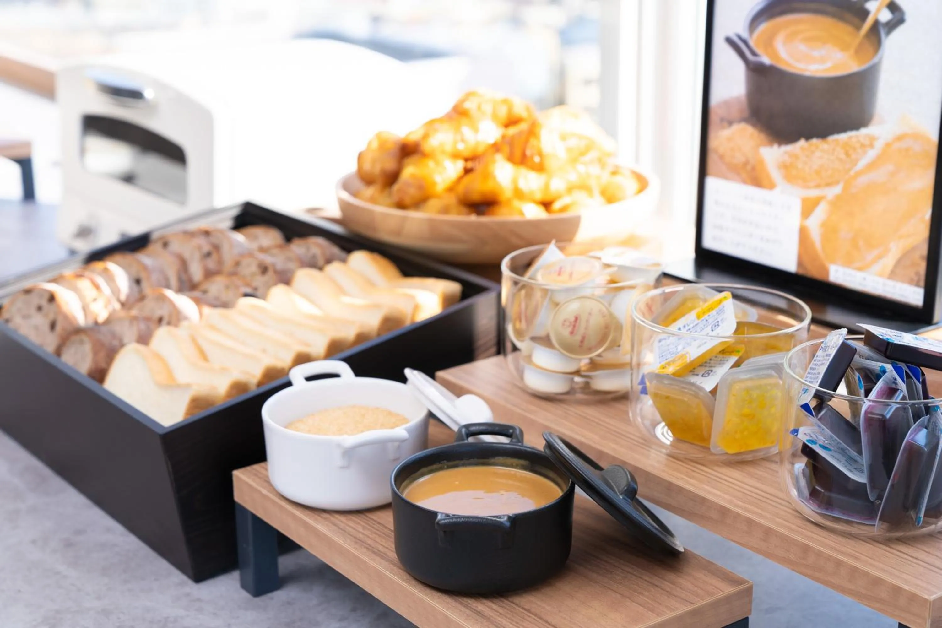 Buffet breakfast in Vessel Inn Keisei Tsudanuma Ekimae