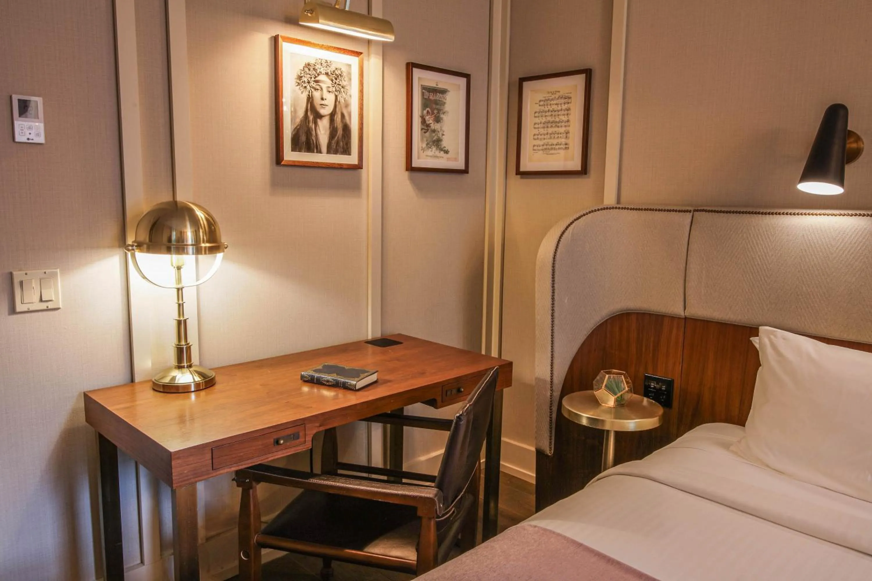 Bed in The Evelyn NoMad