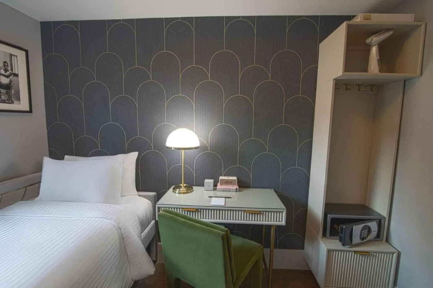 Bedroom, Bed in The Evelyn NoMad