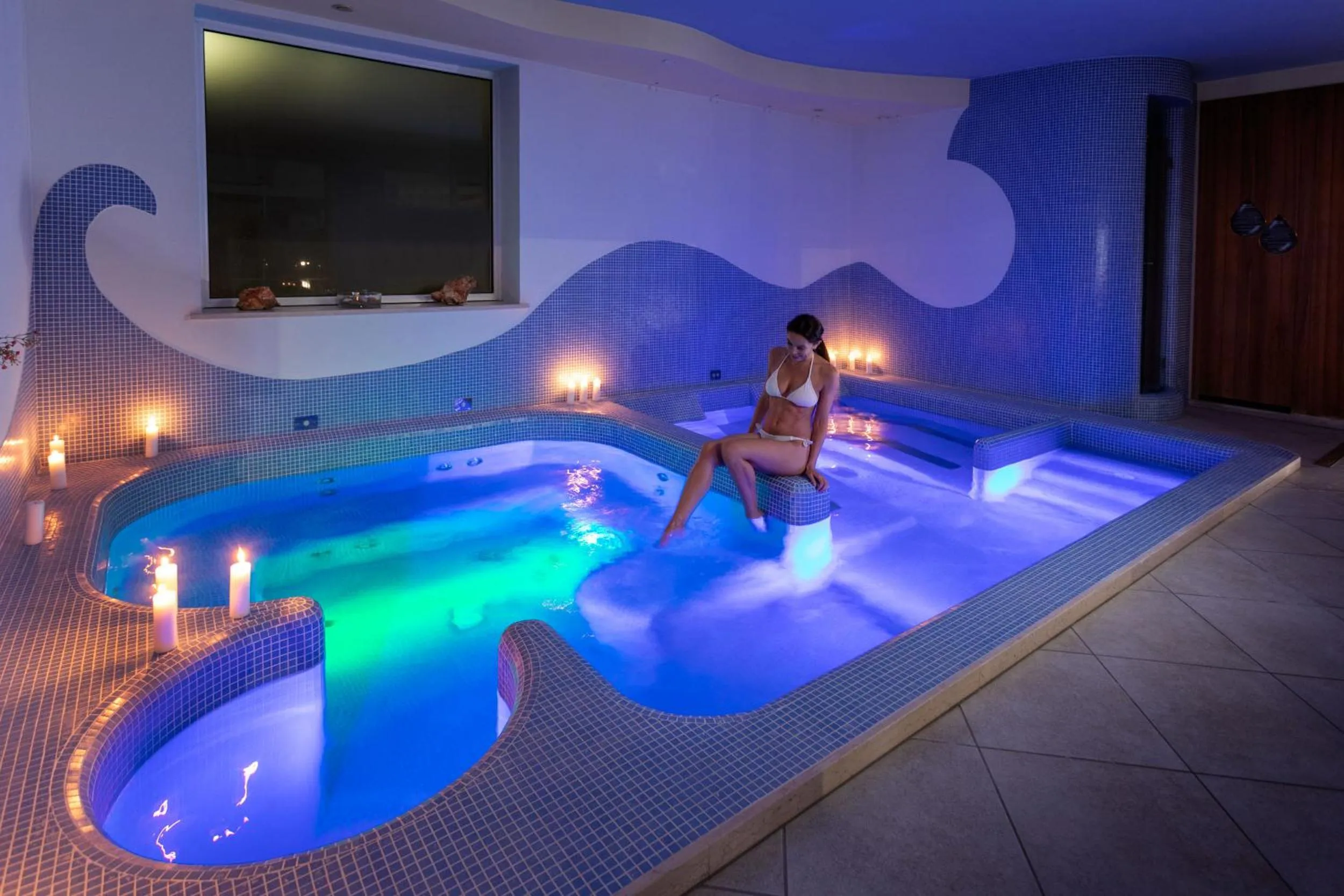 Spa and wellness centre/facilities in Nero D'Avorio Aparthotel & SPA