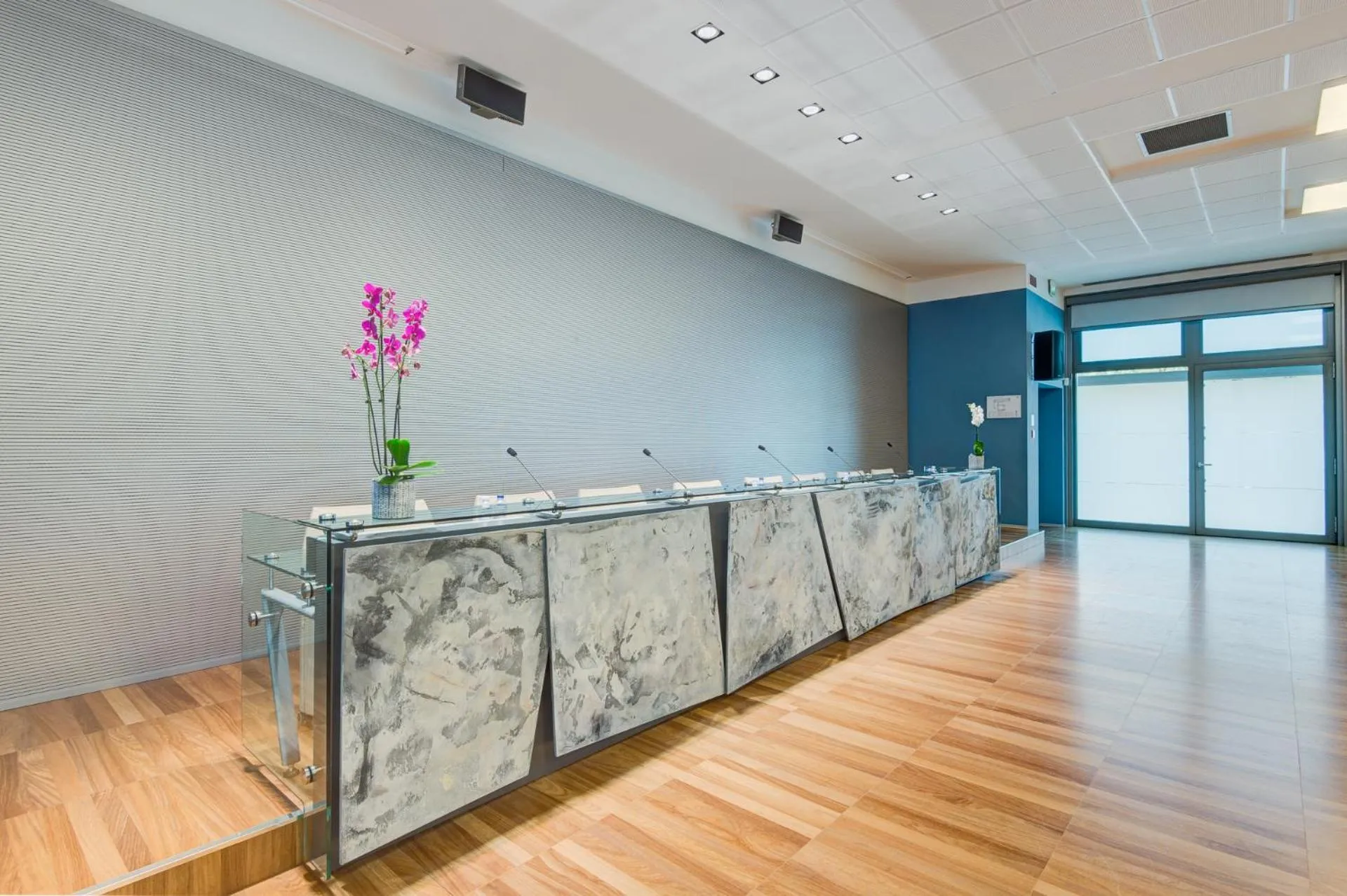 Business facilities in Camplus Bononia Casa per Ferie