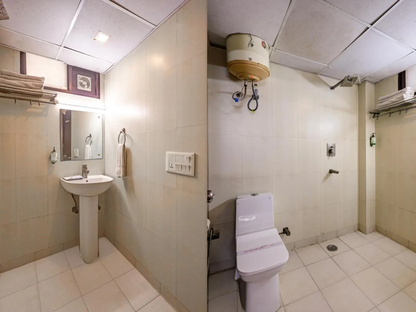 Bathroom in The Pearl- A Royal Residency