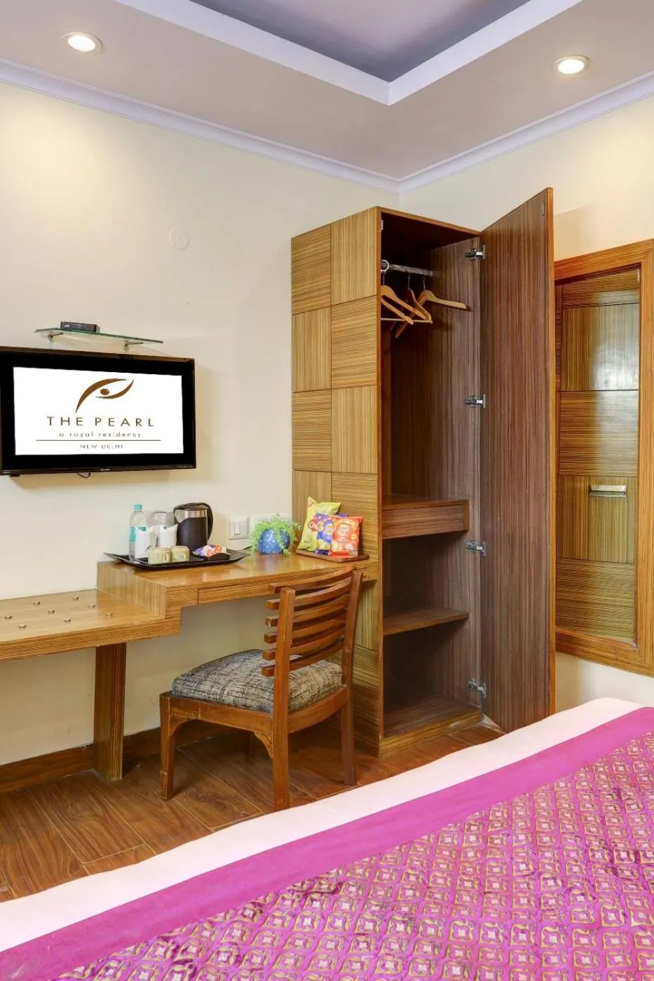 Bedroom in The Pearl- A Royal Residency