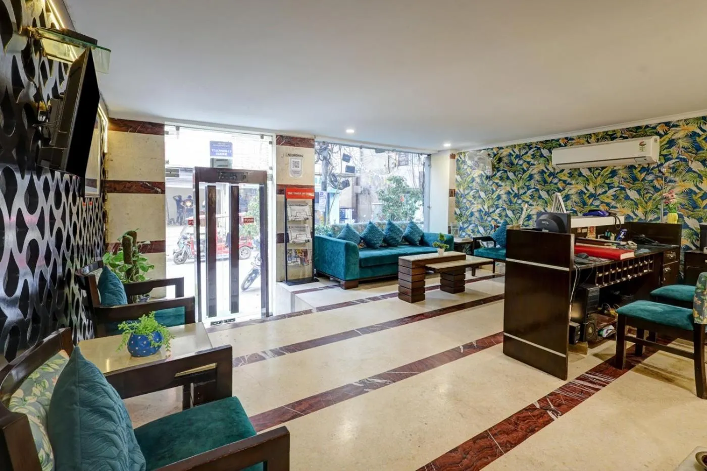 Lobby or reception in The Pearl- A Royal Residency