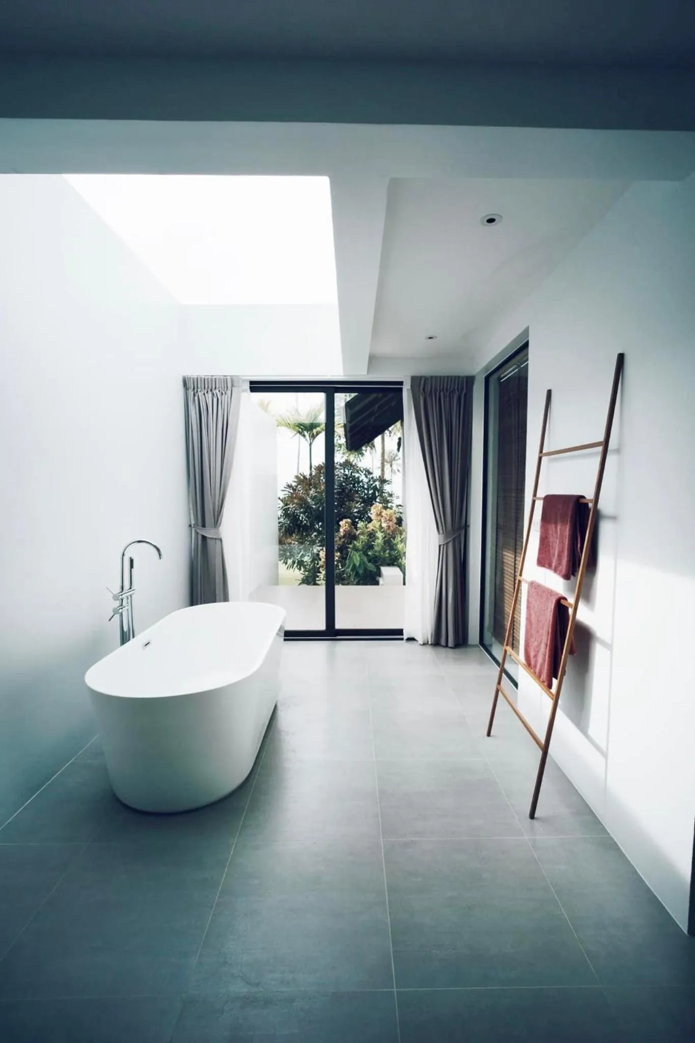 Bath in Little Moon Villa