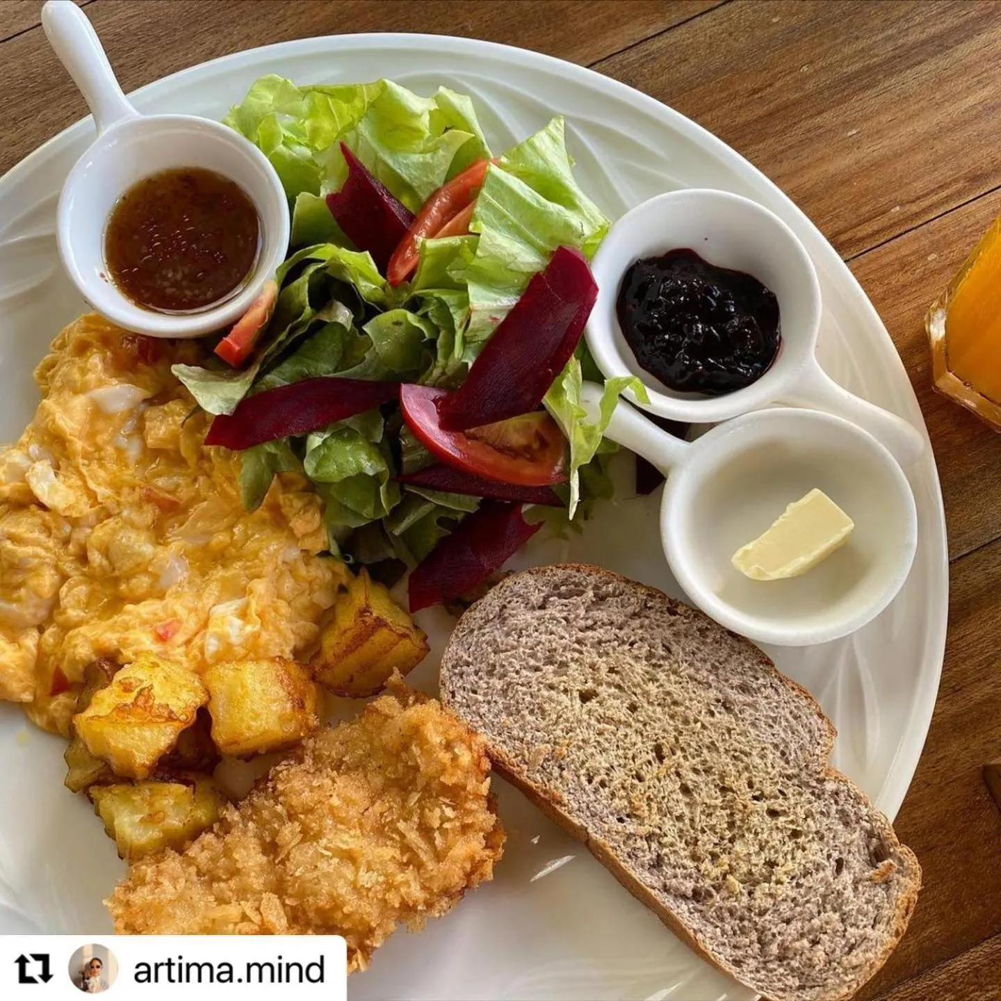 Breakfast in Little Moon Villa