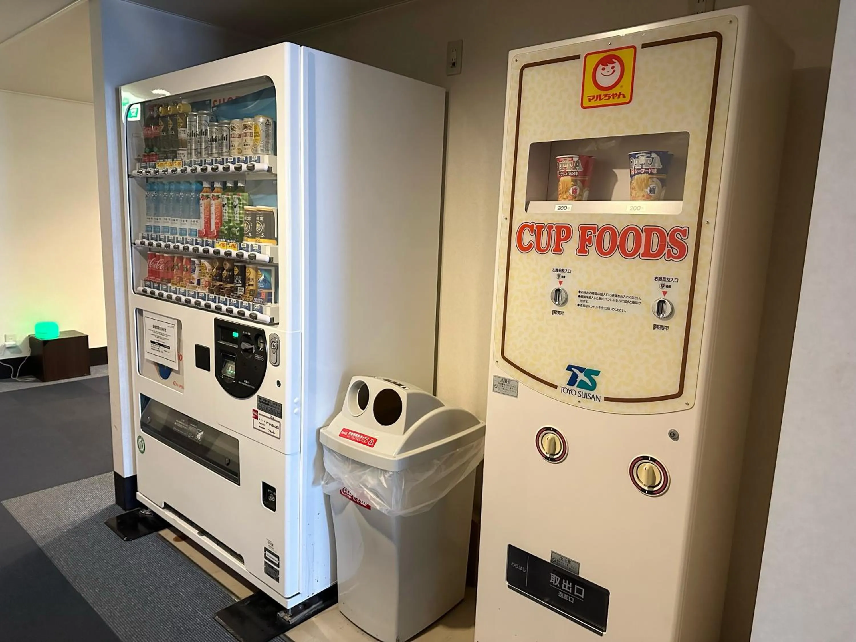 vending machine in Garden Hotel Matsumoto