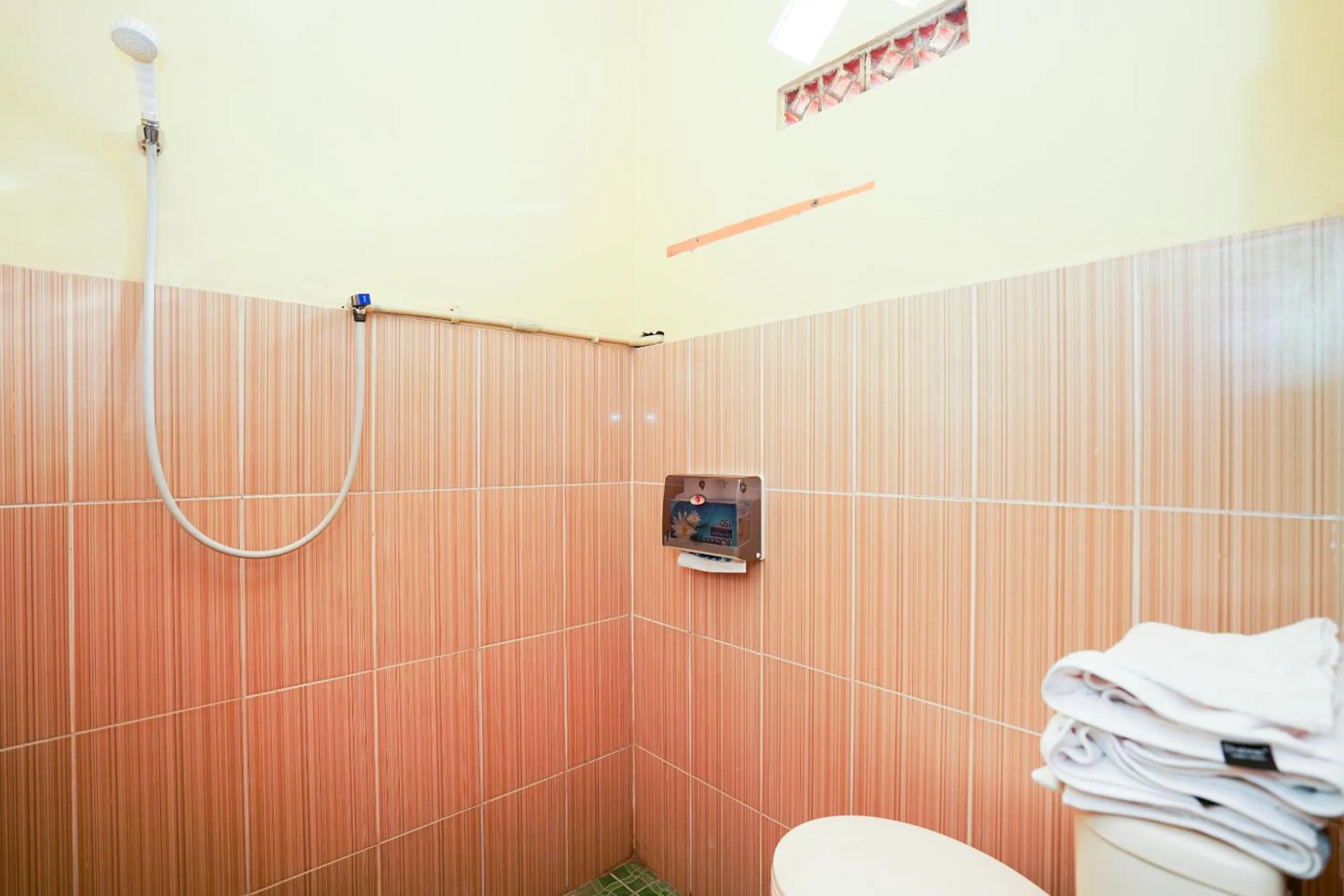 Bathroom in Tengger Indah Bromo Homestay at Desa Wisata Bromo Mitra RedDoorz