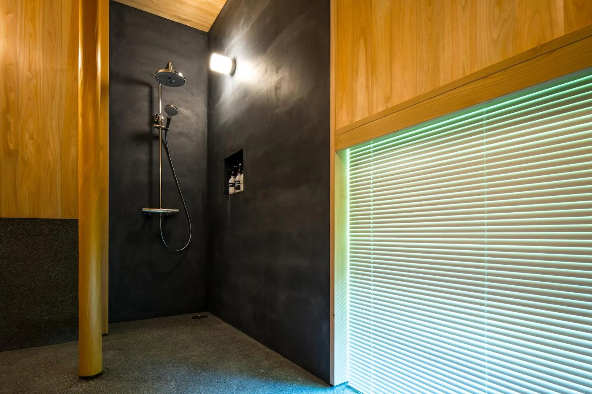 Shower in Setouchi Cominca Stays Hiroshima Chojaya