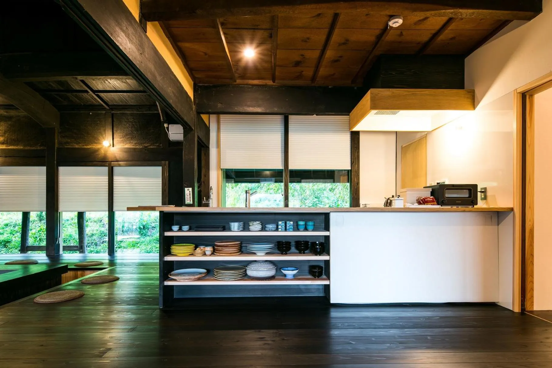 Kitchen or kitchenette in Setouchi Cominca Stays Hiroshima Chojaya