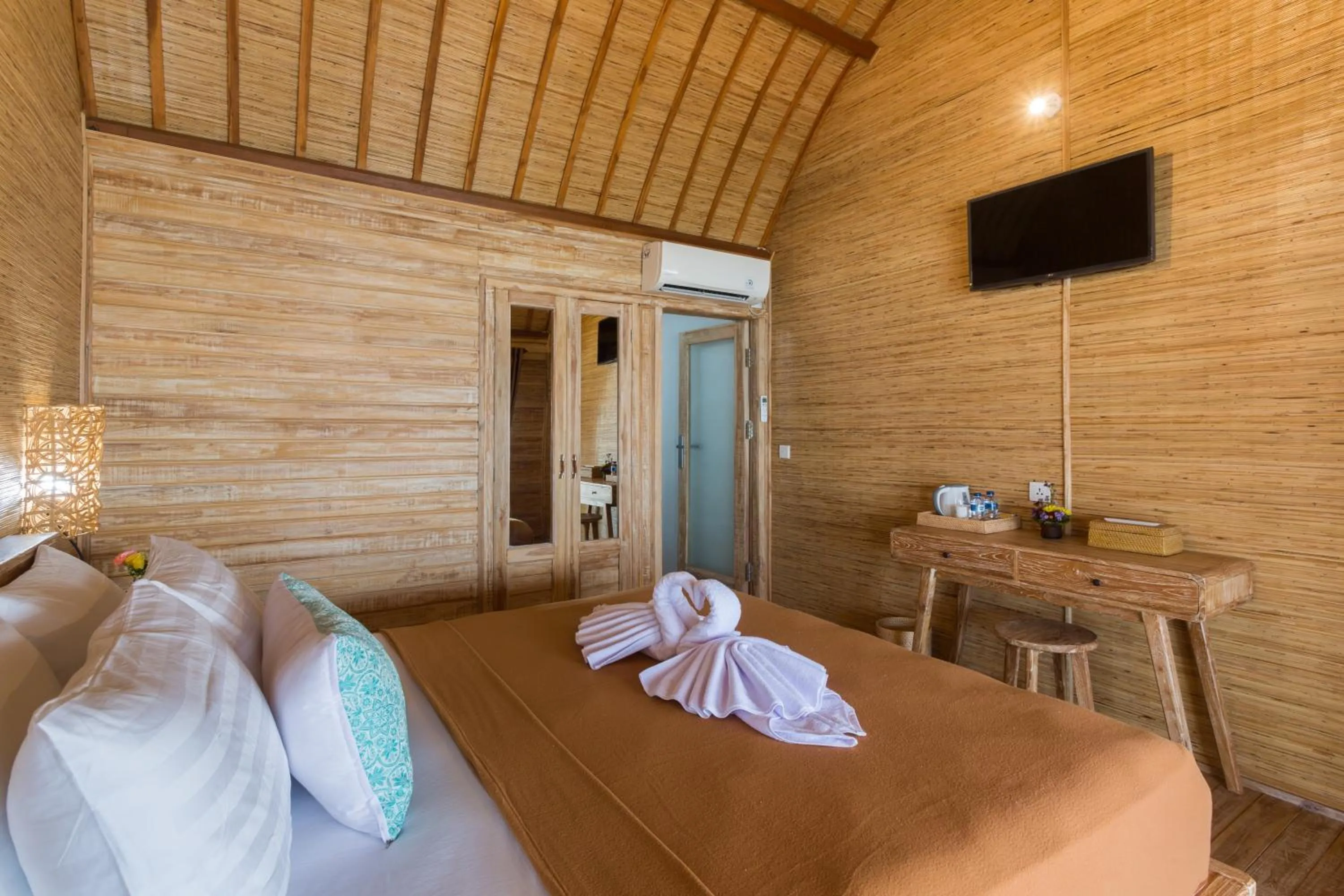 Bed in The Dewi Sun Sun Nusa Penida