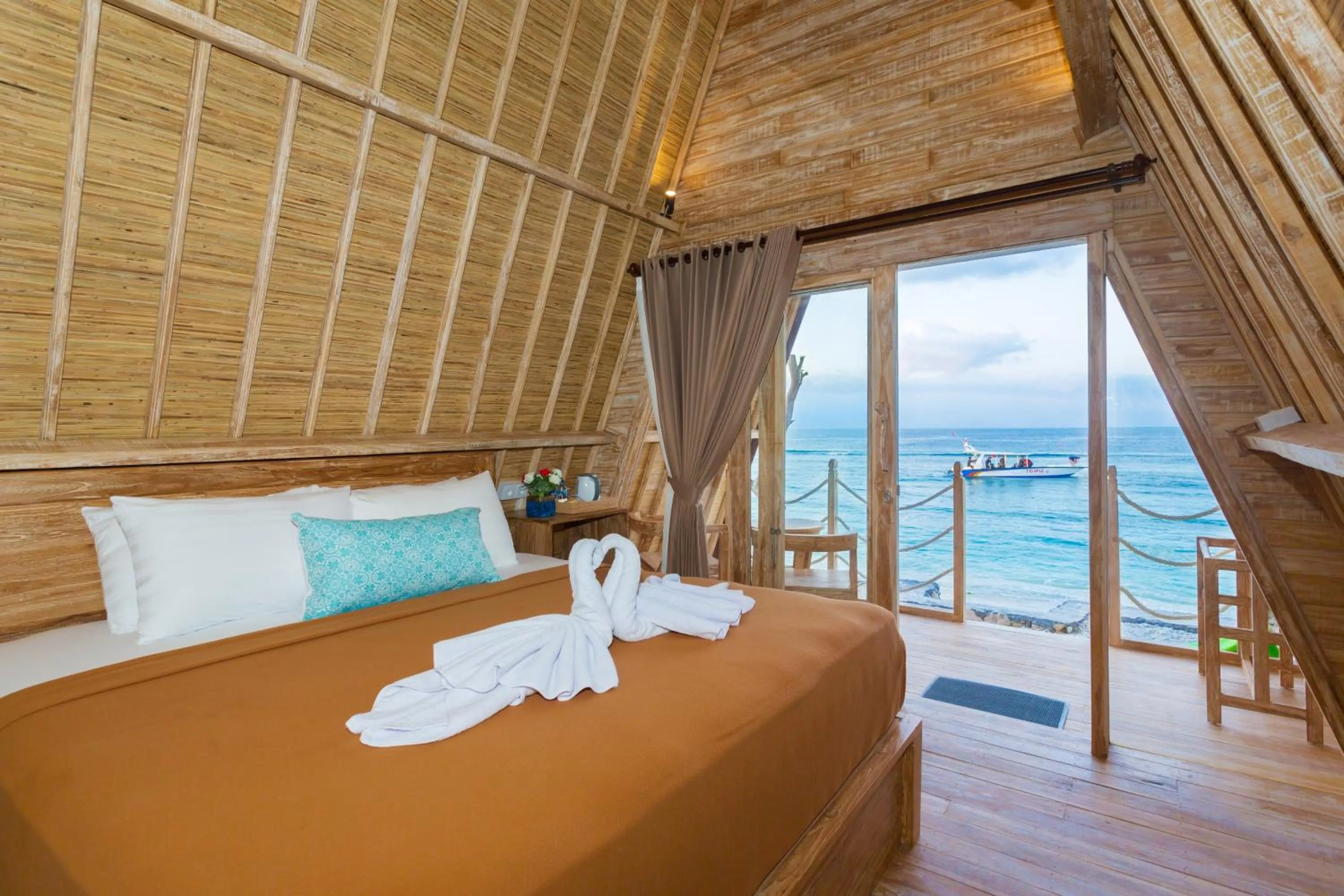 Sea view, Bed in The Dewi Sun Sun Nusa Penida