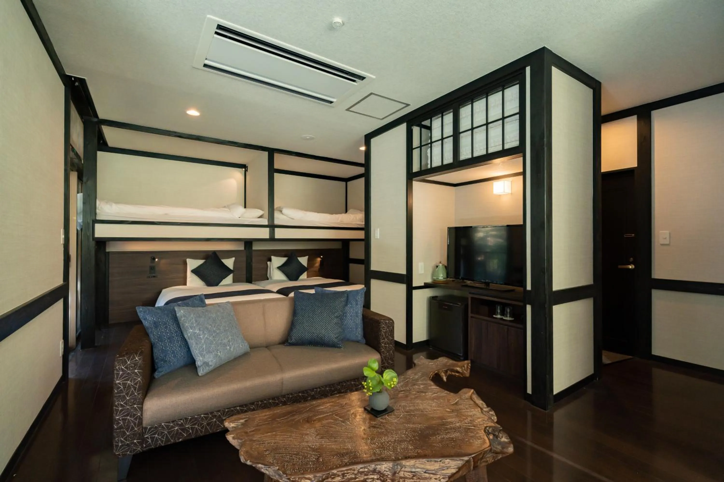 Onsen Guest House Tsutaya