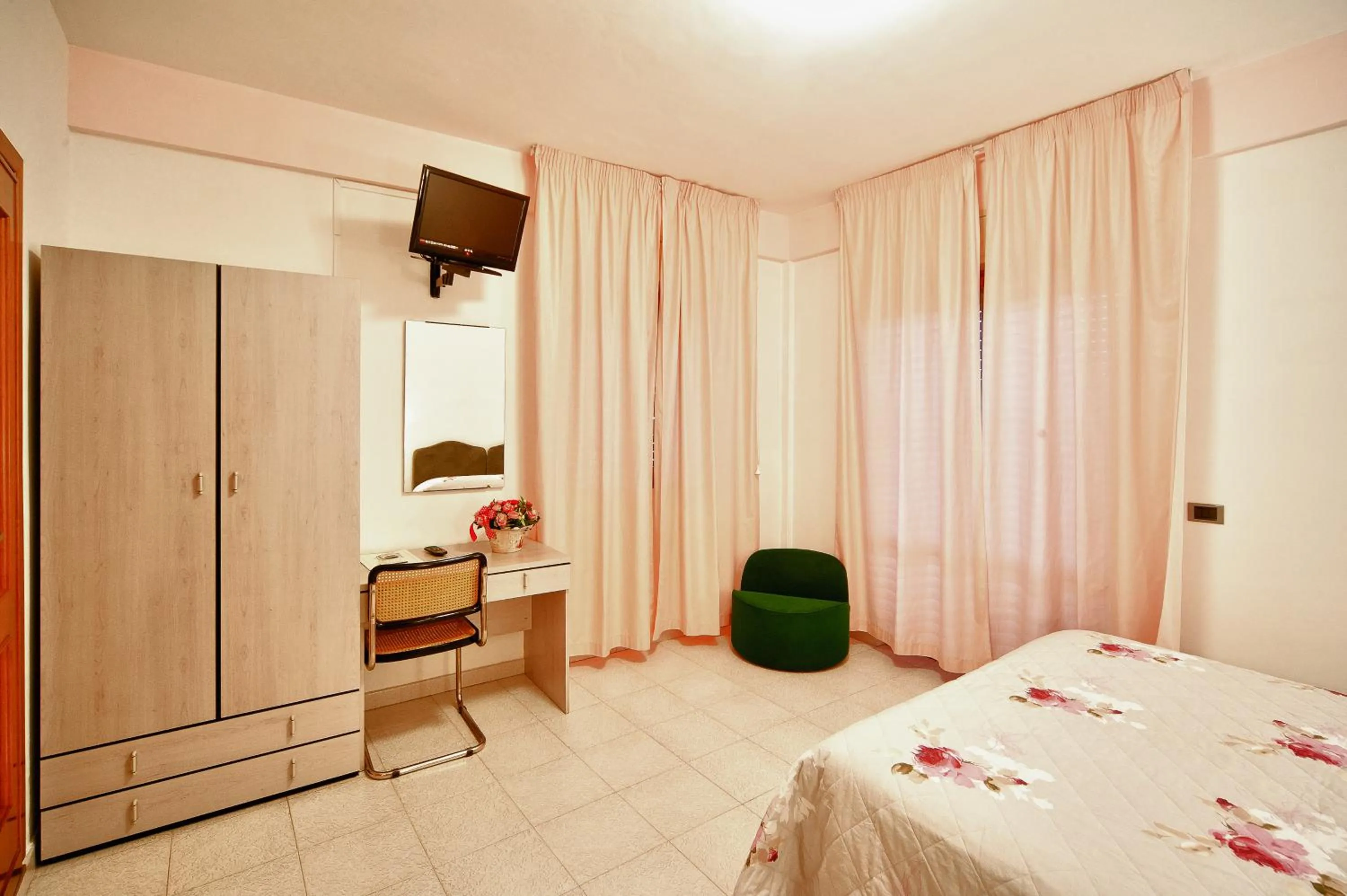 Bedroom, Bed in Hotel Il Quadrifoglio