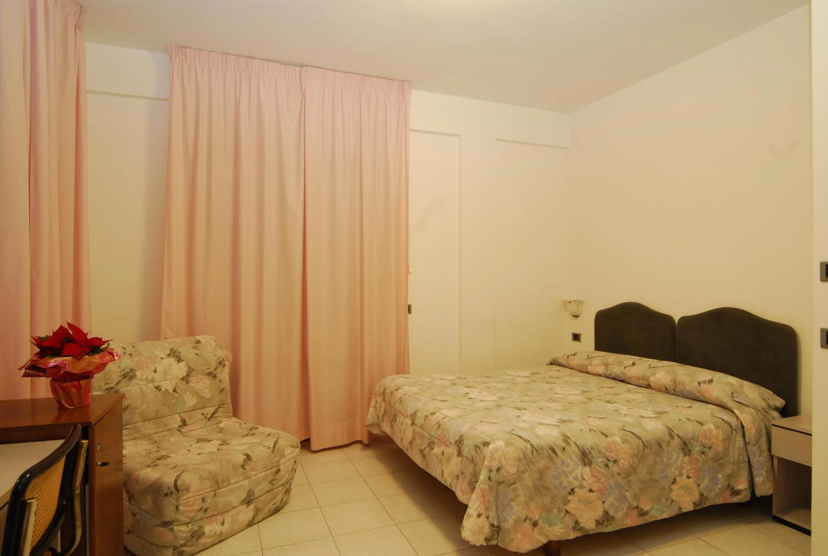 Bedroom, Bed in Hotel Il Quadrifoglio