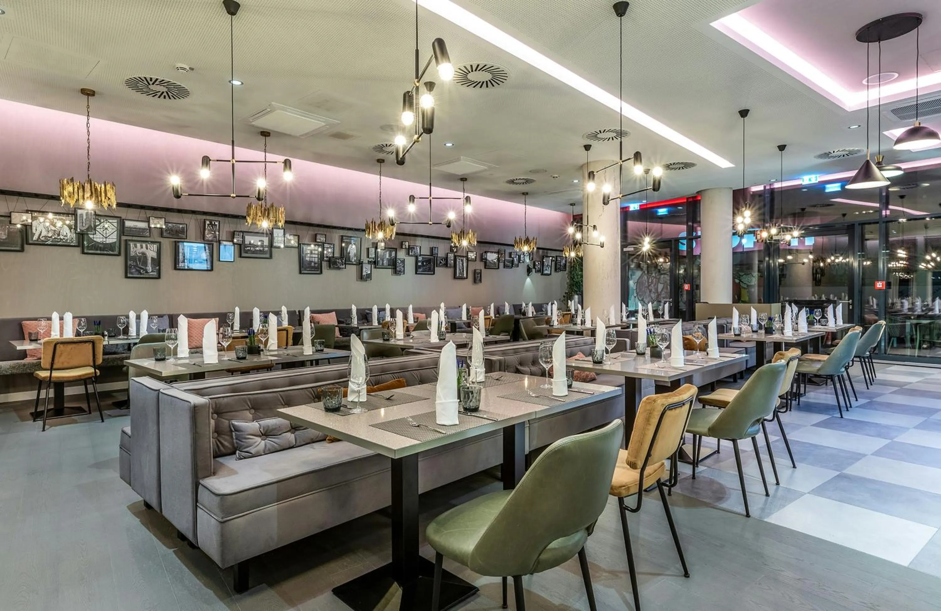 Restaurant/places to eat in Leonardo Hotel Dortmund