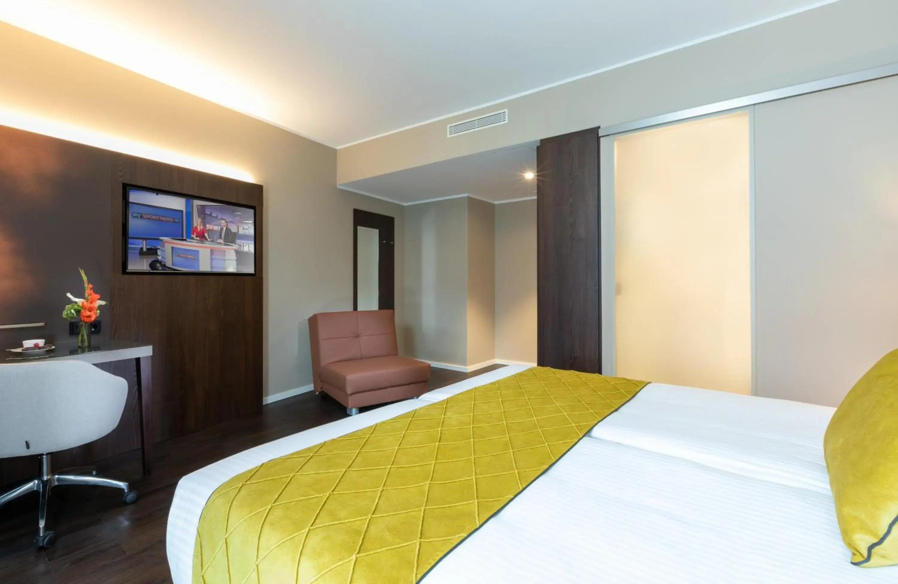 Comfort Triple Room in Leonardo Hotel Dortmund Comfort Triple Room in Leonardo Hotel Dortmund