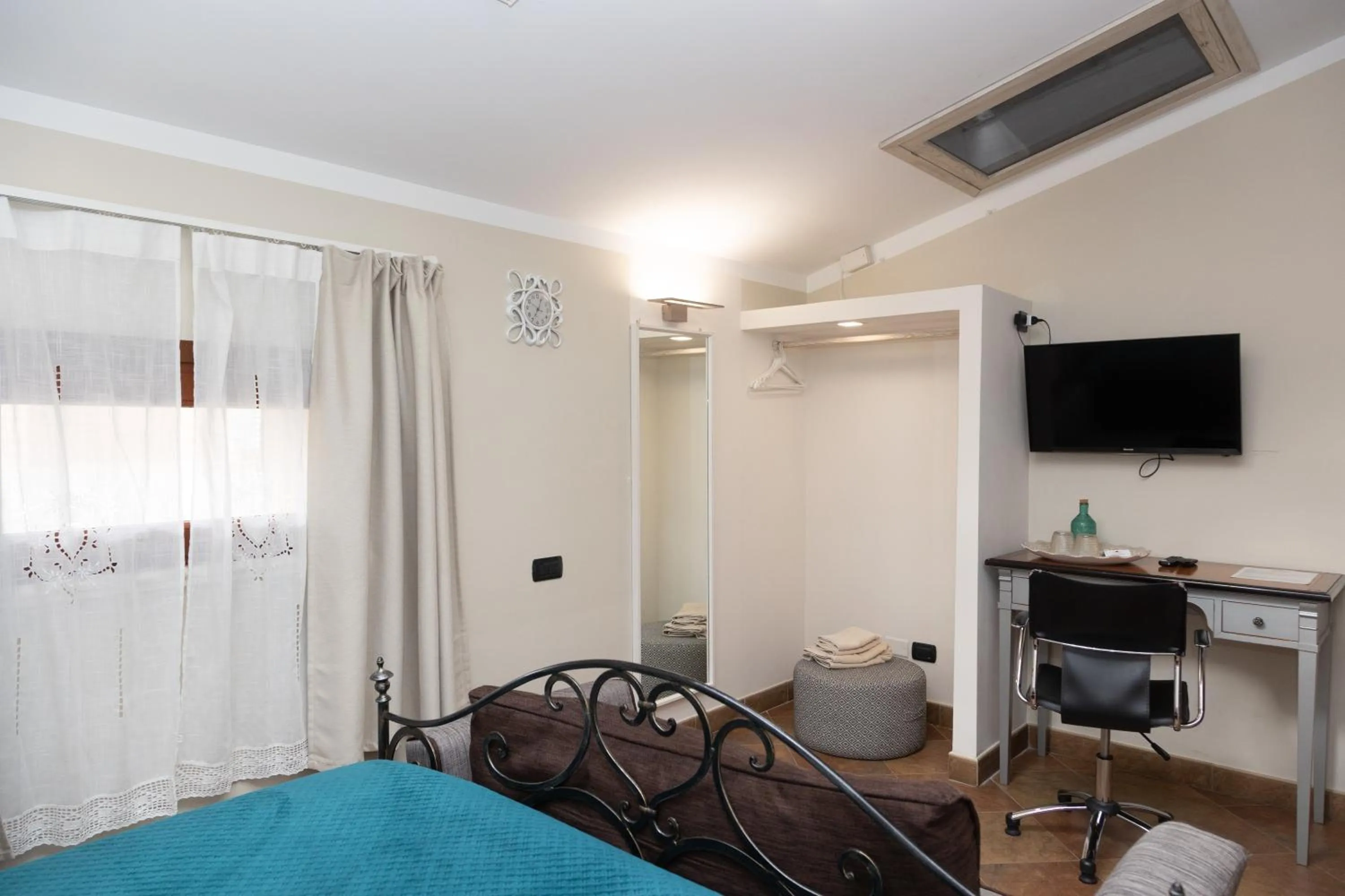 Bed in Room & Breakfast La Dimora