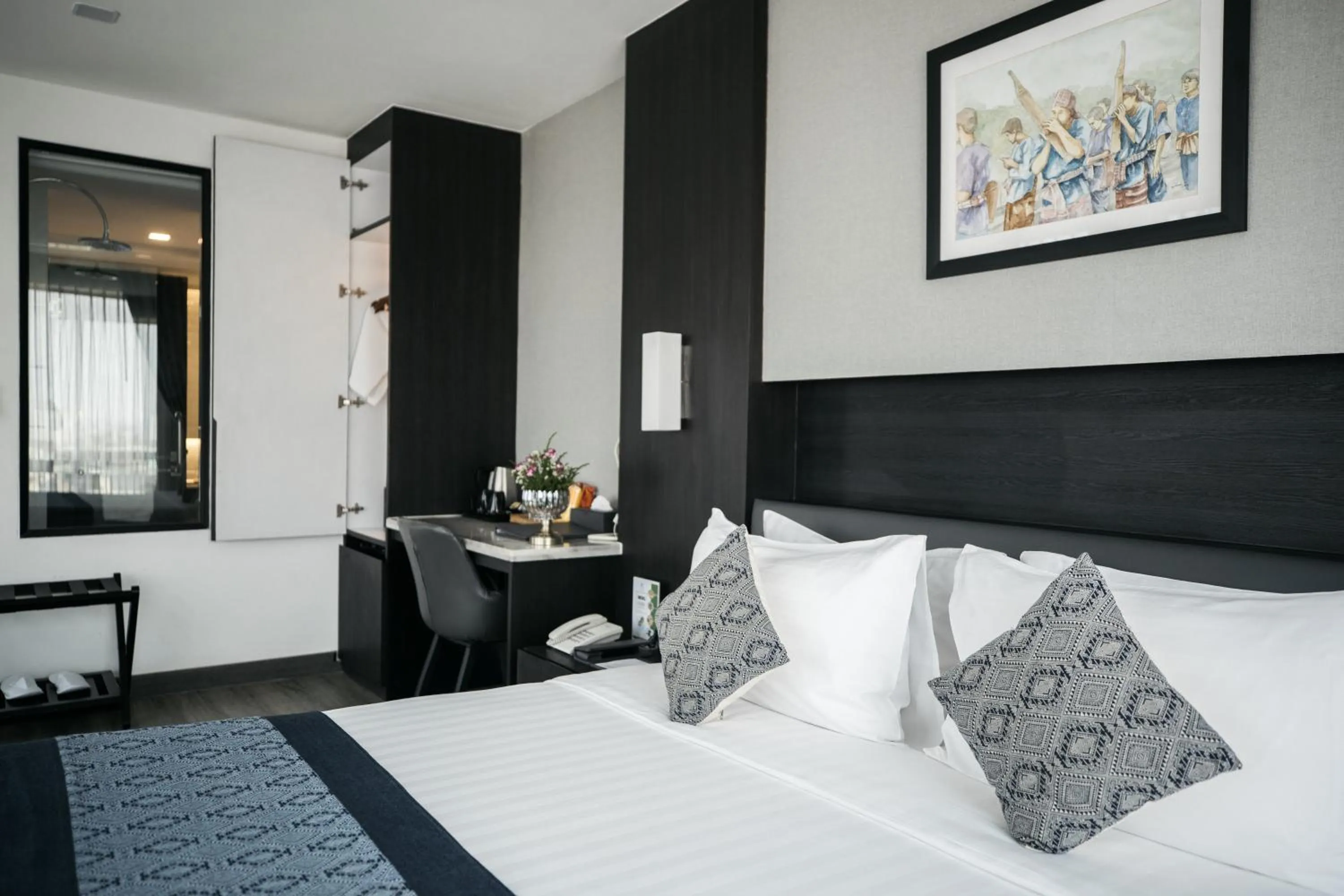 Bedroom, Bed in SureStay Hotel by Best Western Vientiane