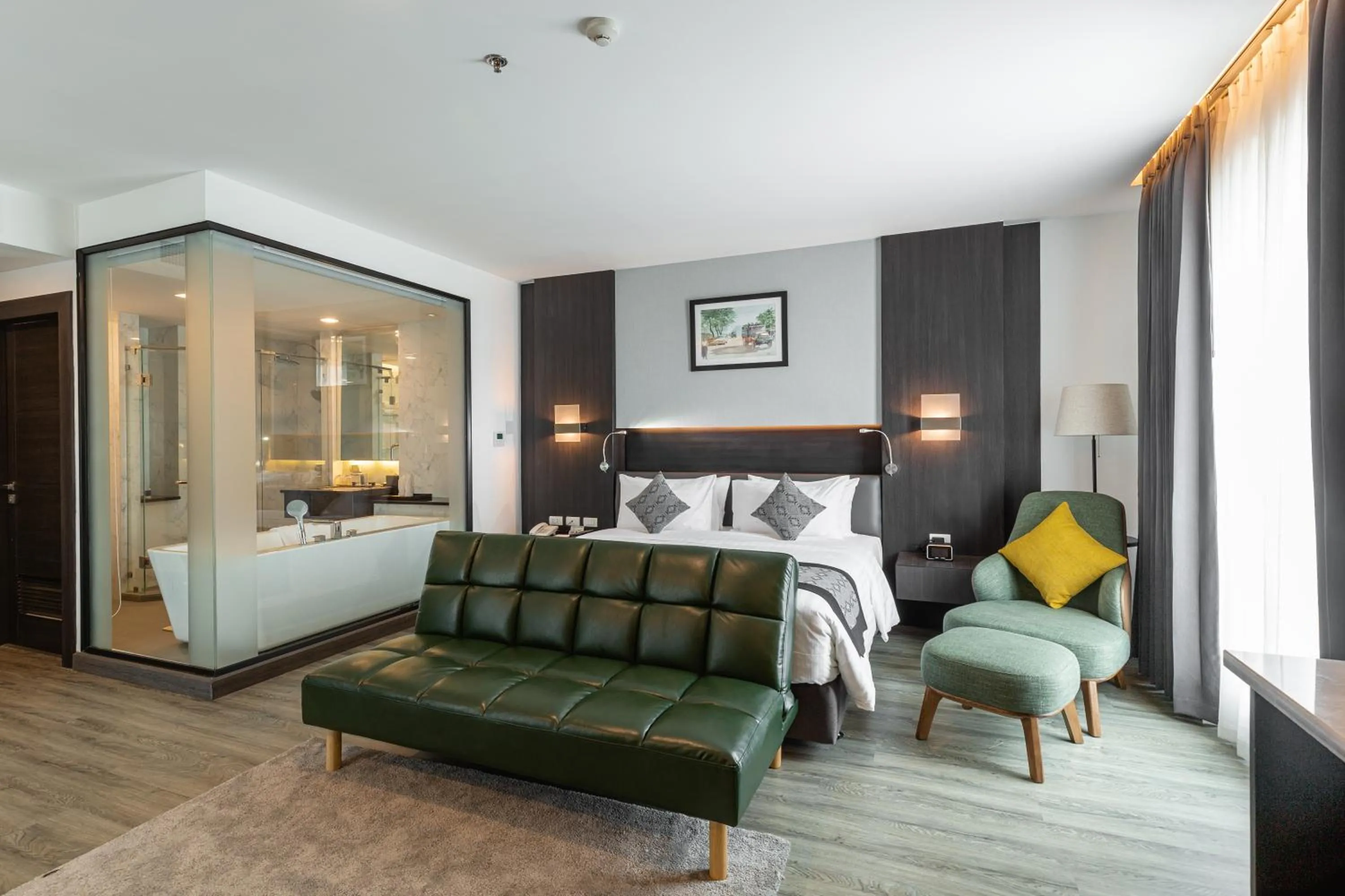 Bedroom, Bed in SureStay Hotel by Best Western Vientiane