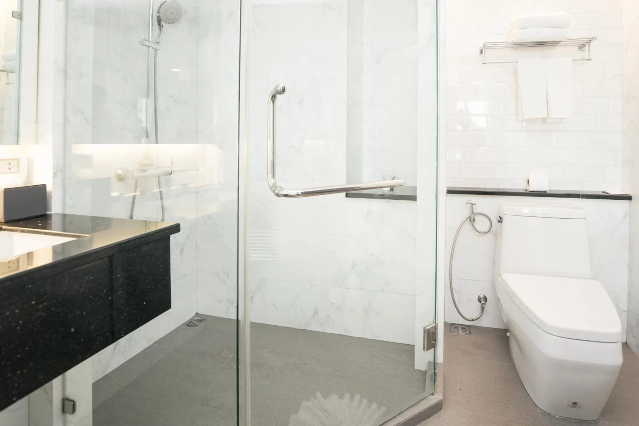 Toilet in SureStay Hotel by Best Western Vientiane